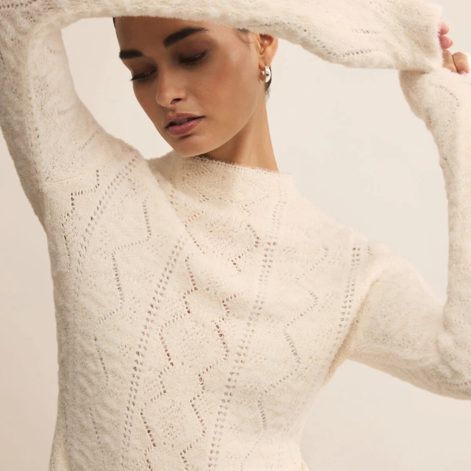 /collections/tops-sweaters