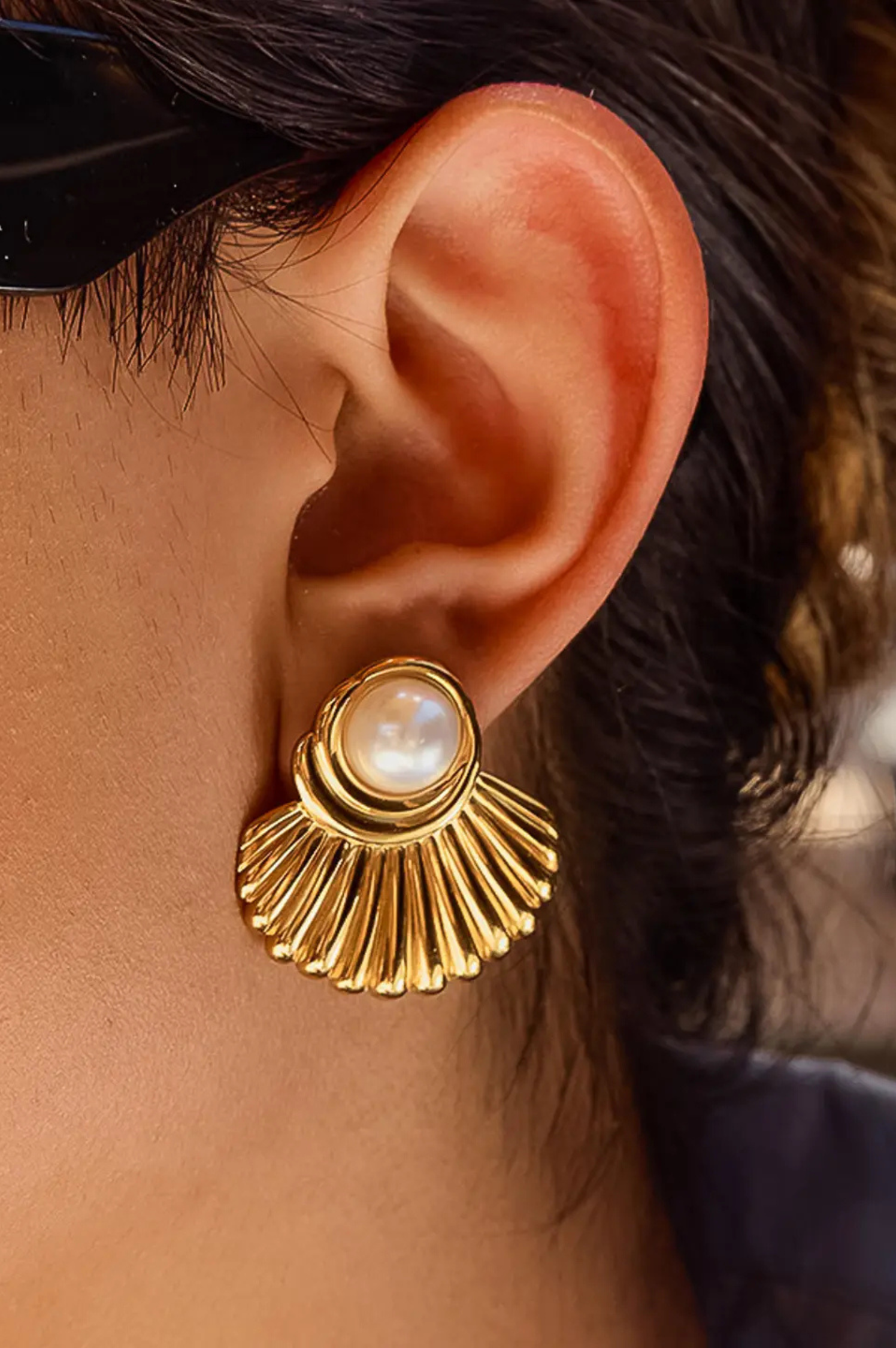 Lennox Shell Earring