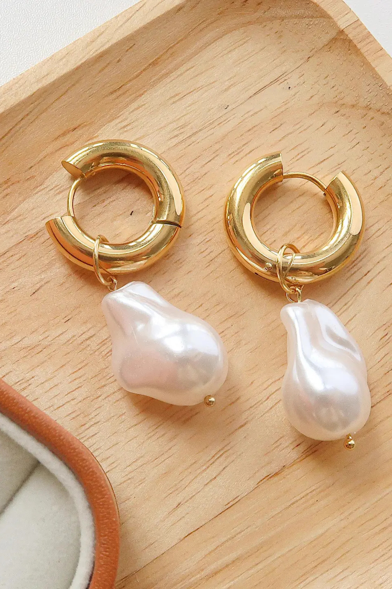 Oceana Large Pearl Earring