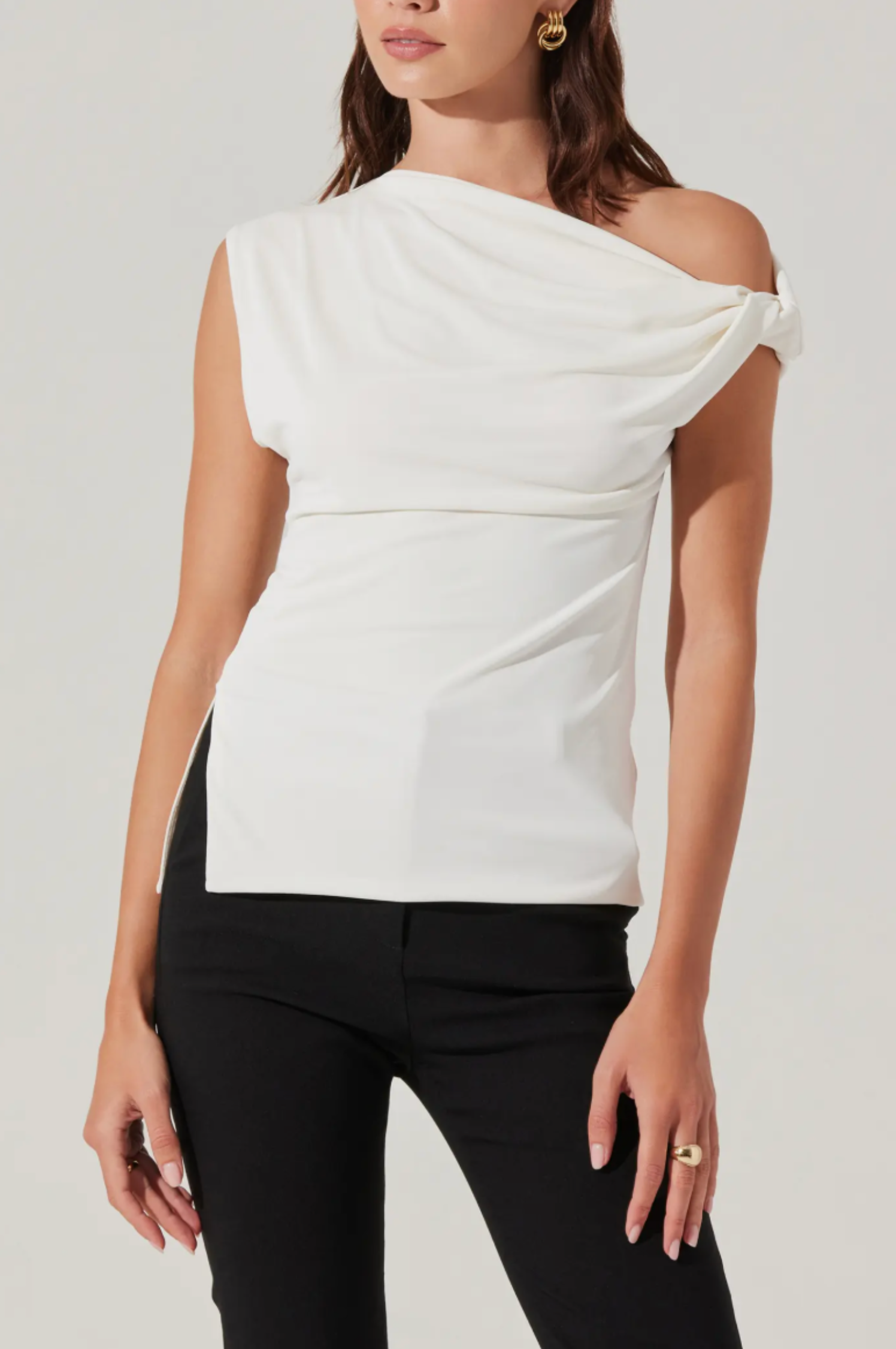 Aphra One-Shoulder Top