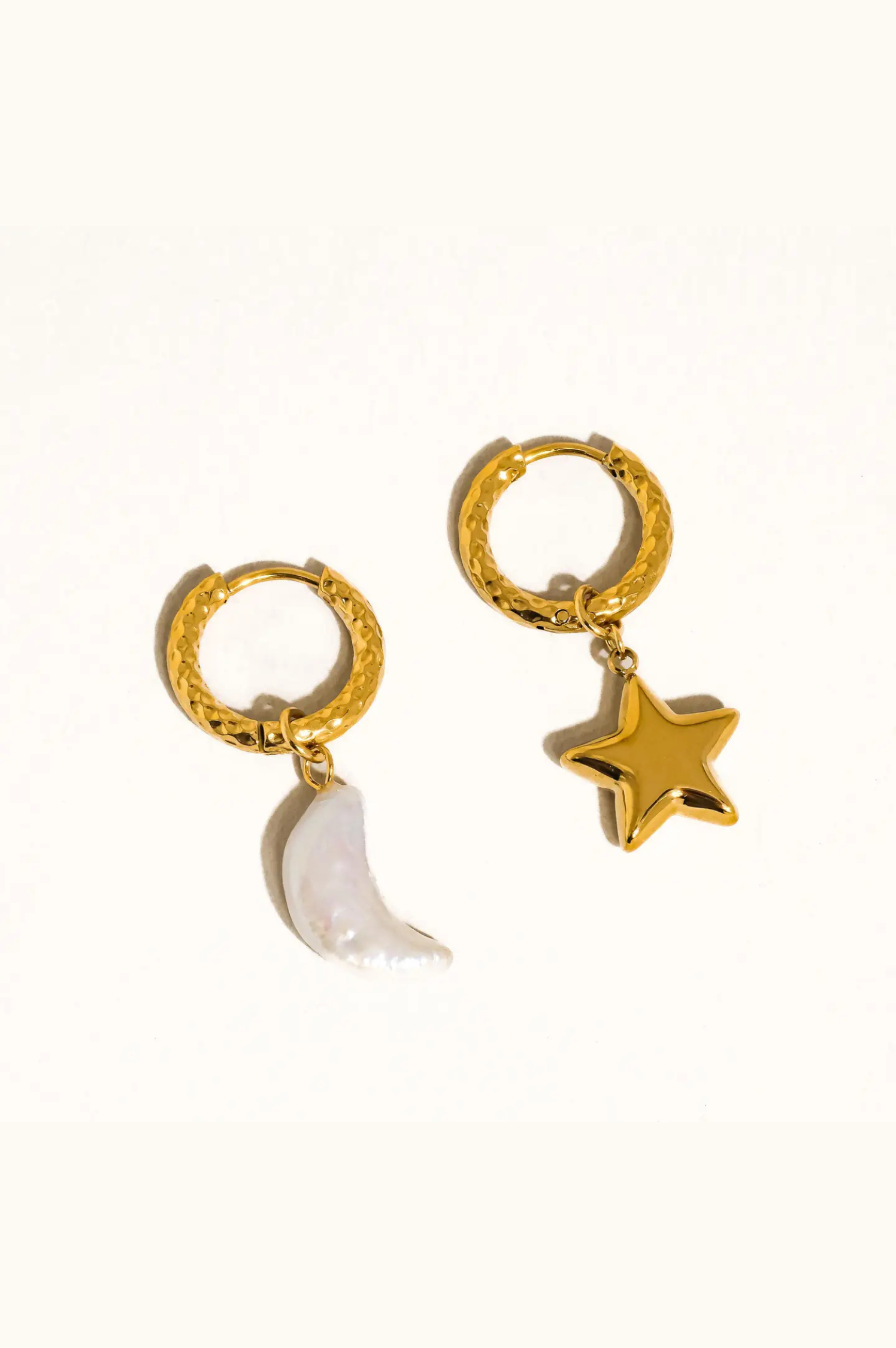 Tillyn Mismatch Moon and Star Earring