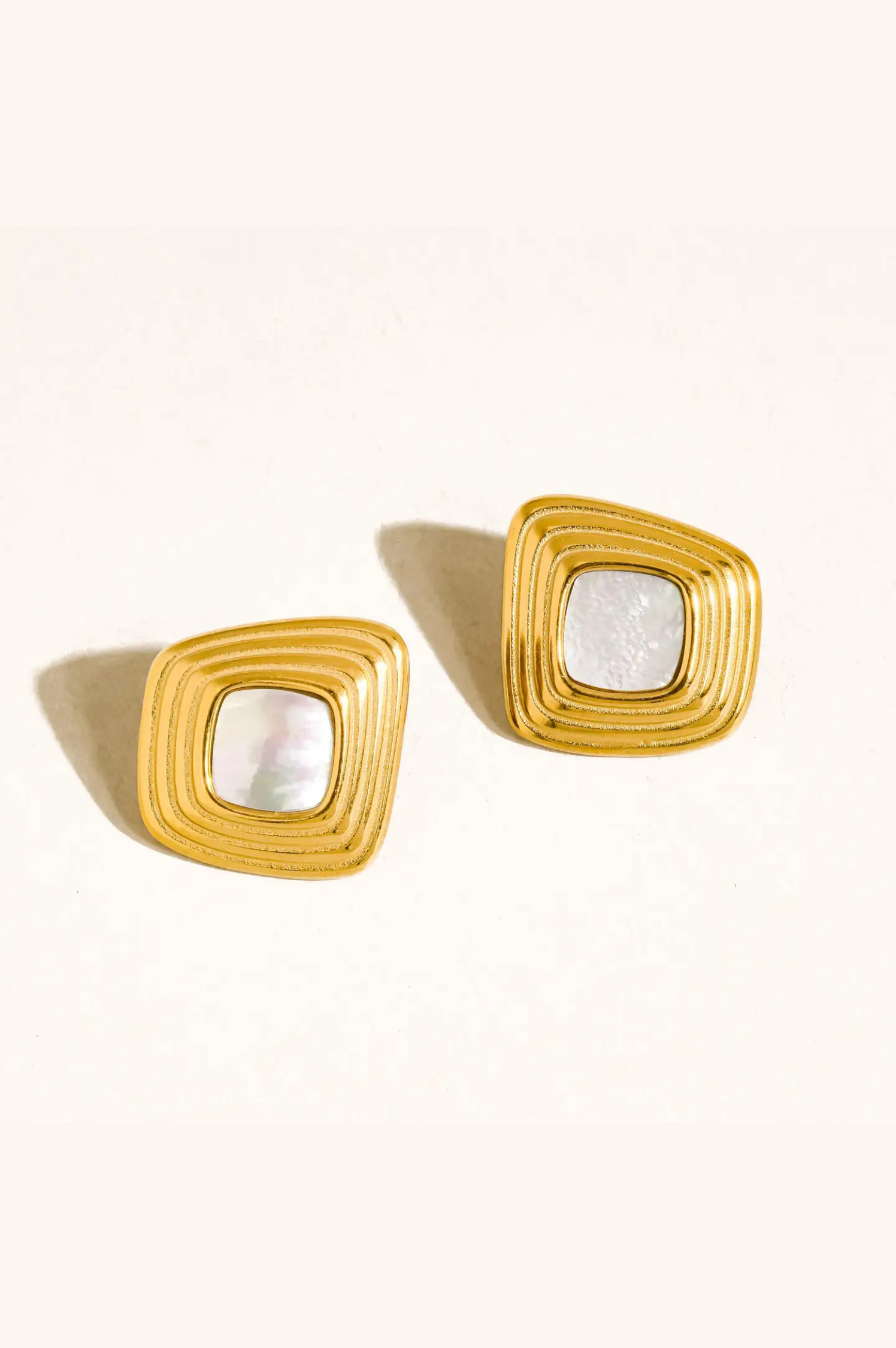 Solenne Enamel Square Earrings