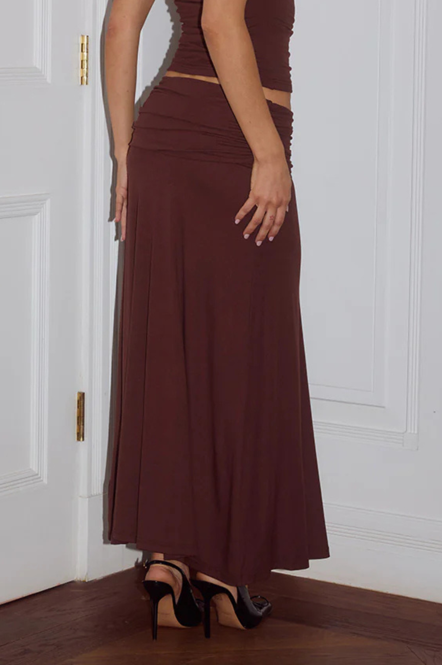 Larsen Ruched Waist Midi Skirt