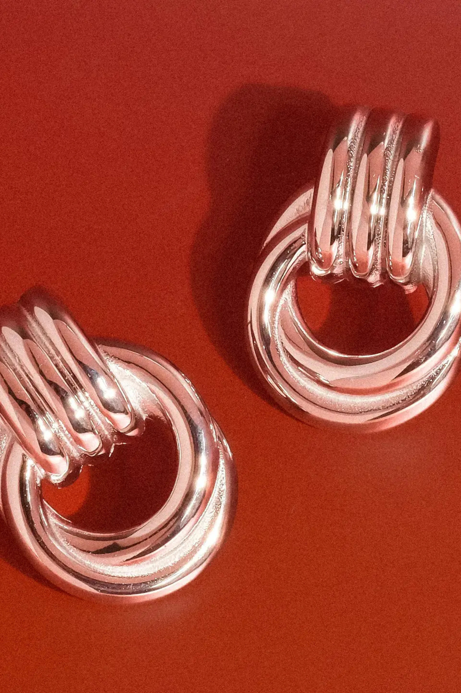 Wanda Classic Hoop Earring