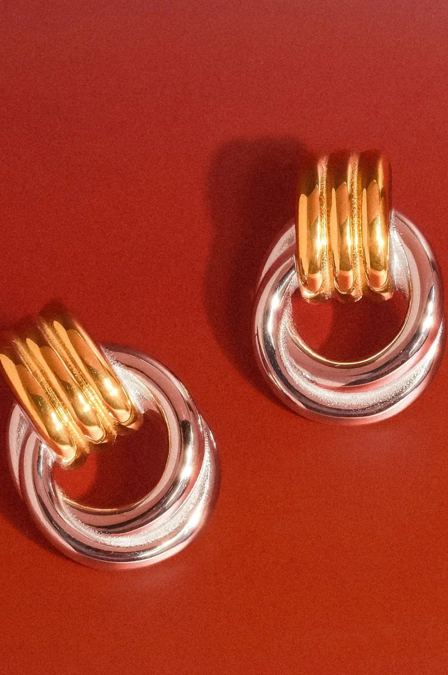 Wanda Classic Hoop Earring