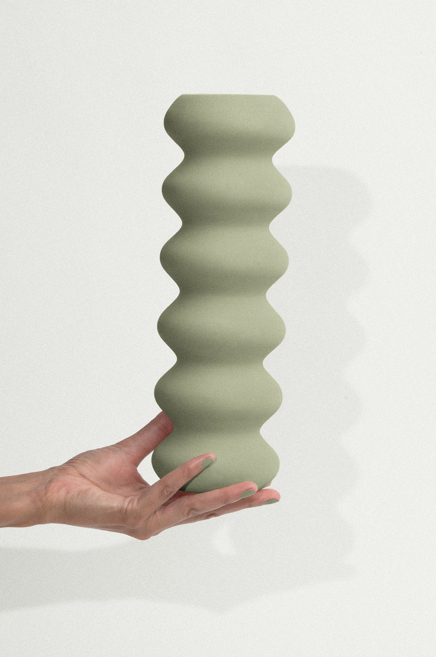 THE WAVY ROLLER