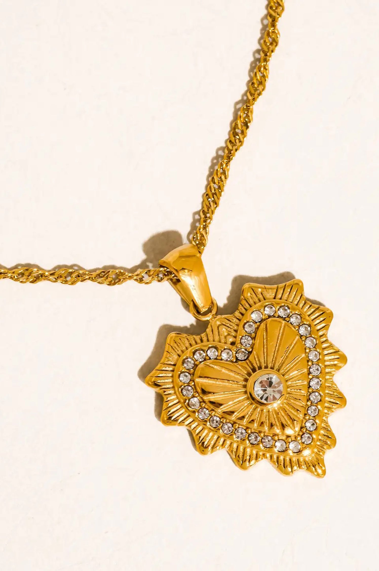 Valea Heart Pendant Necklace