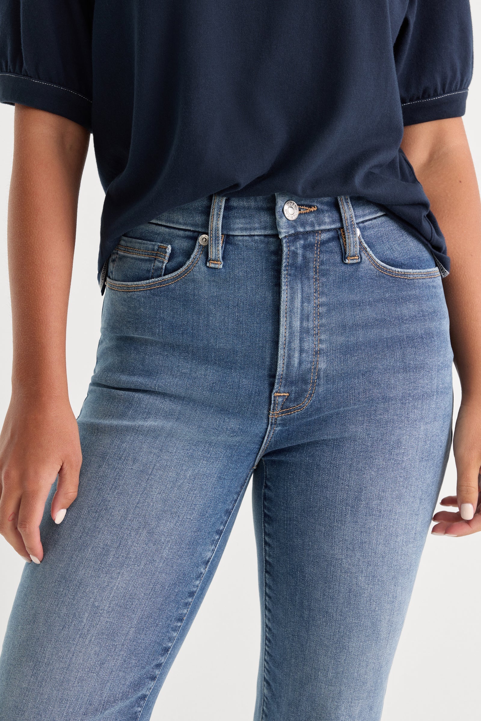 ALWAYS FITS GOOD LEGS STRAIGHT JEANS