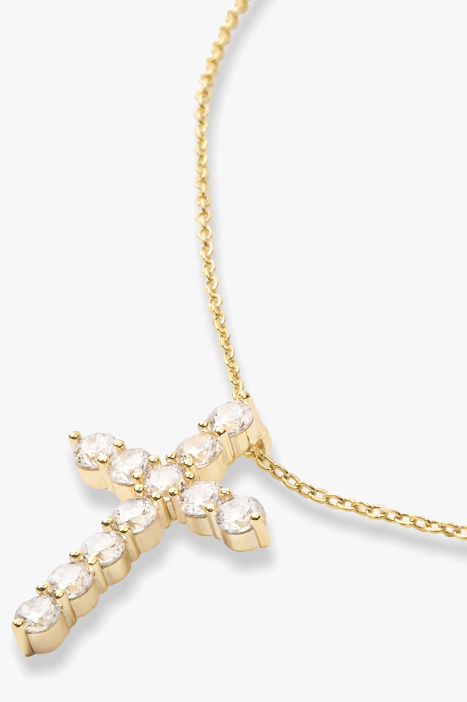 OH SHE FANCY SMALL CROSS PENDANT