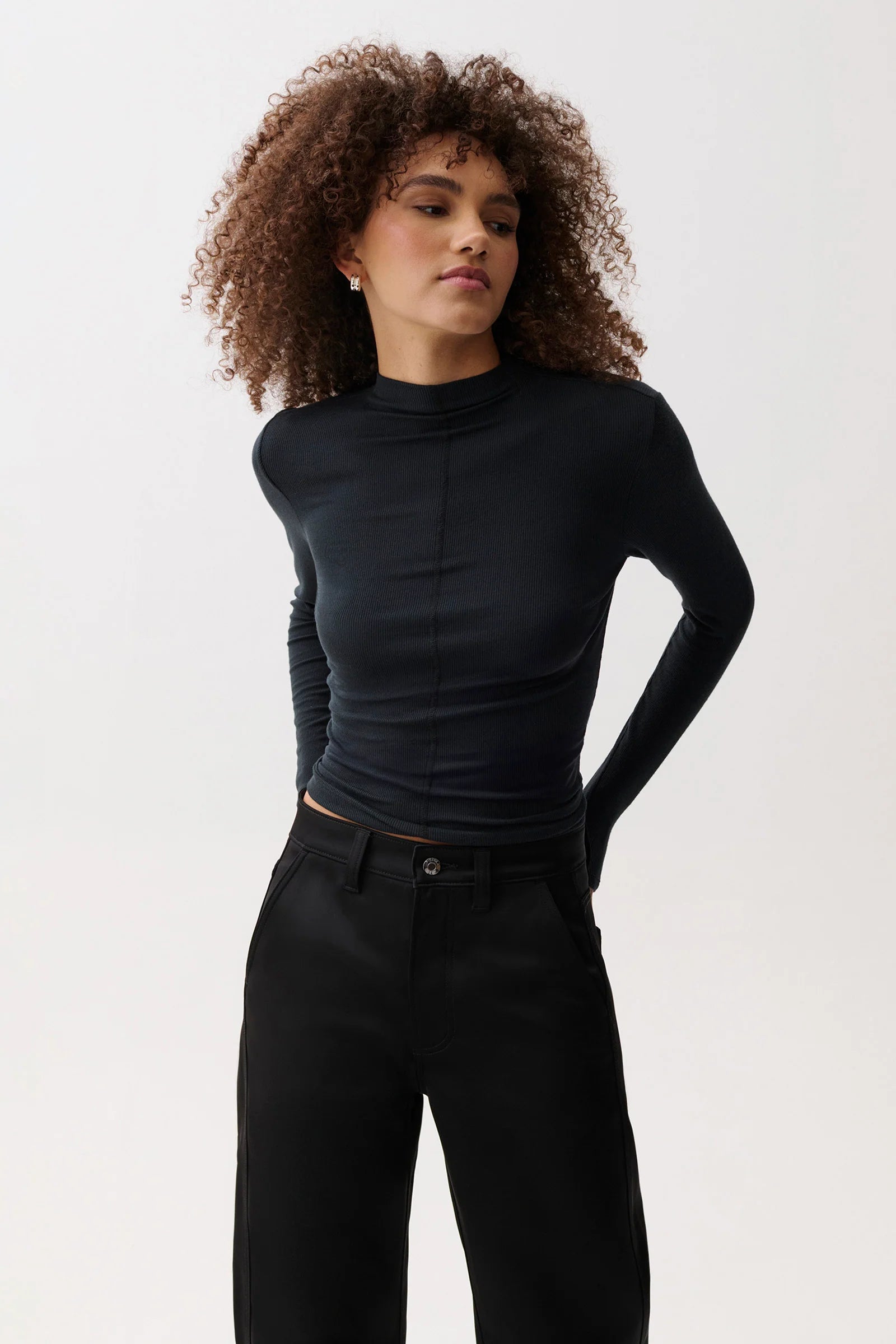 DARA LONG SLEEVE FUNNEL NECK TOP