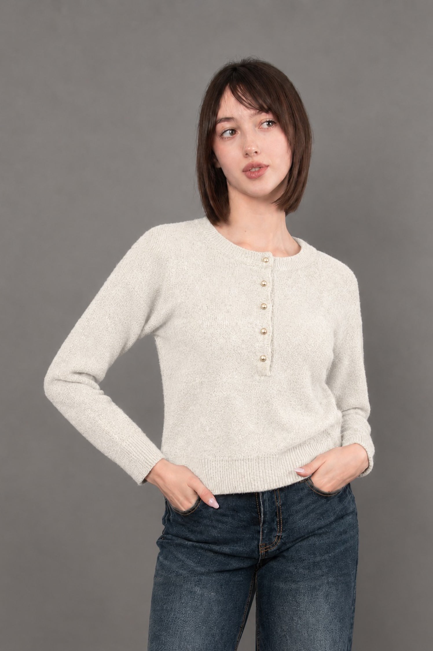NISHA HENLEY PULLOVER