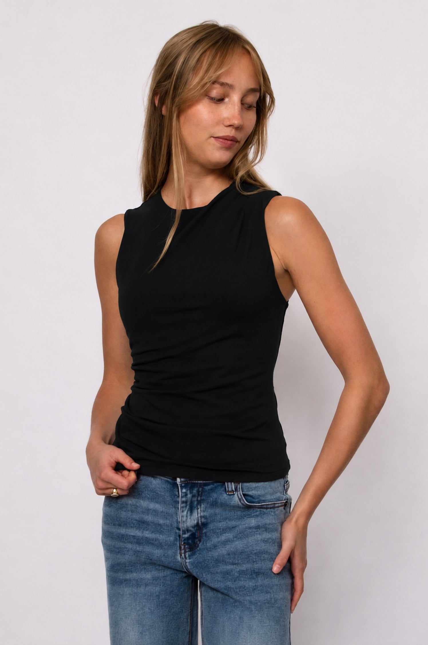 RURI COTTON SLEEVELESS DRAPED TOP
