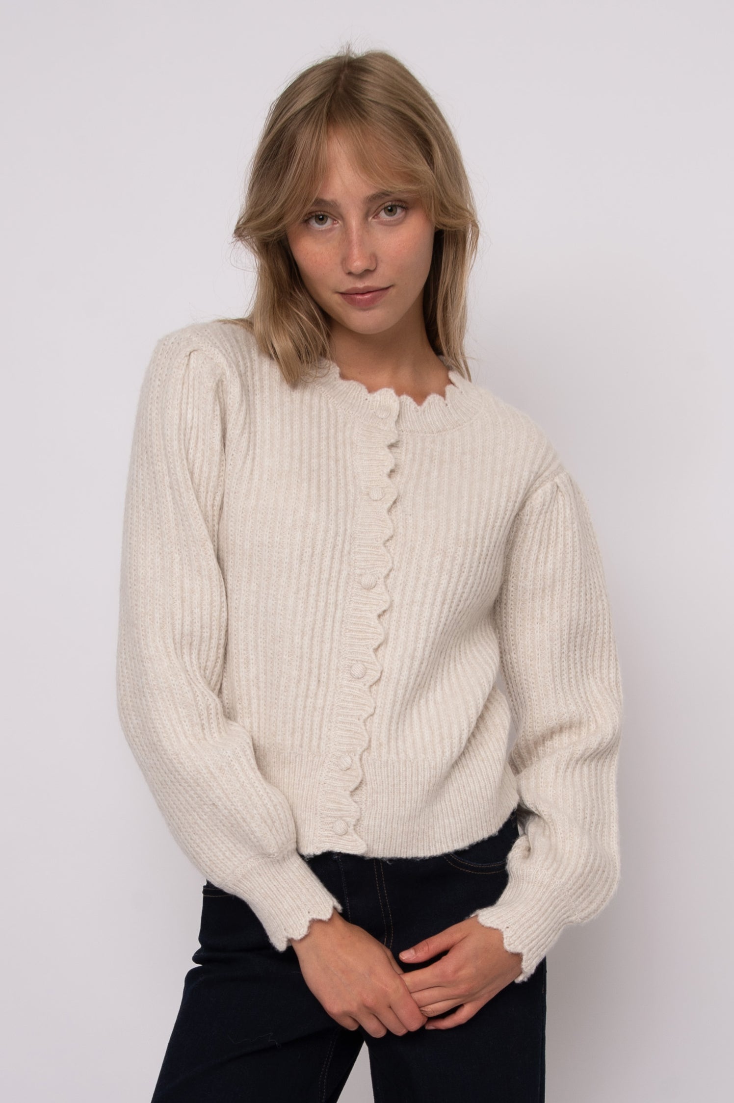 TRUDY LONG SLEEVE CREWNECK CARDIGAN