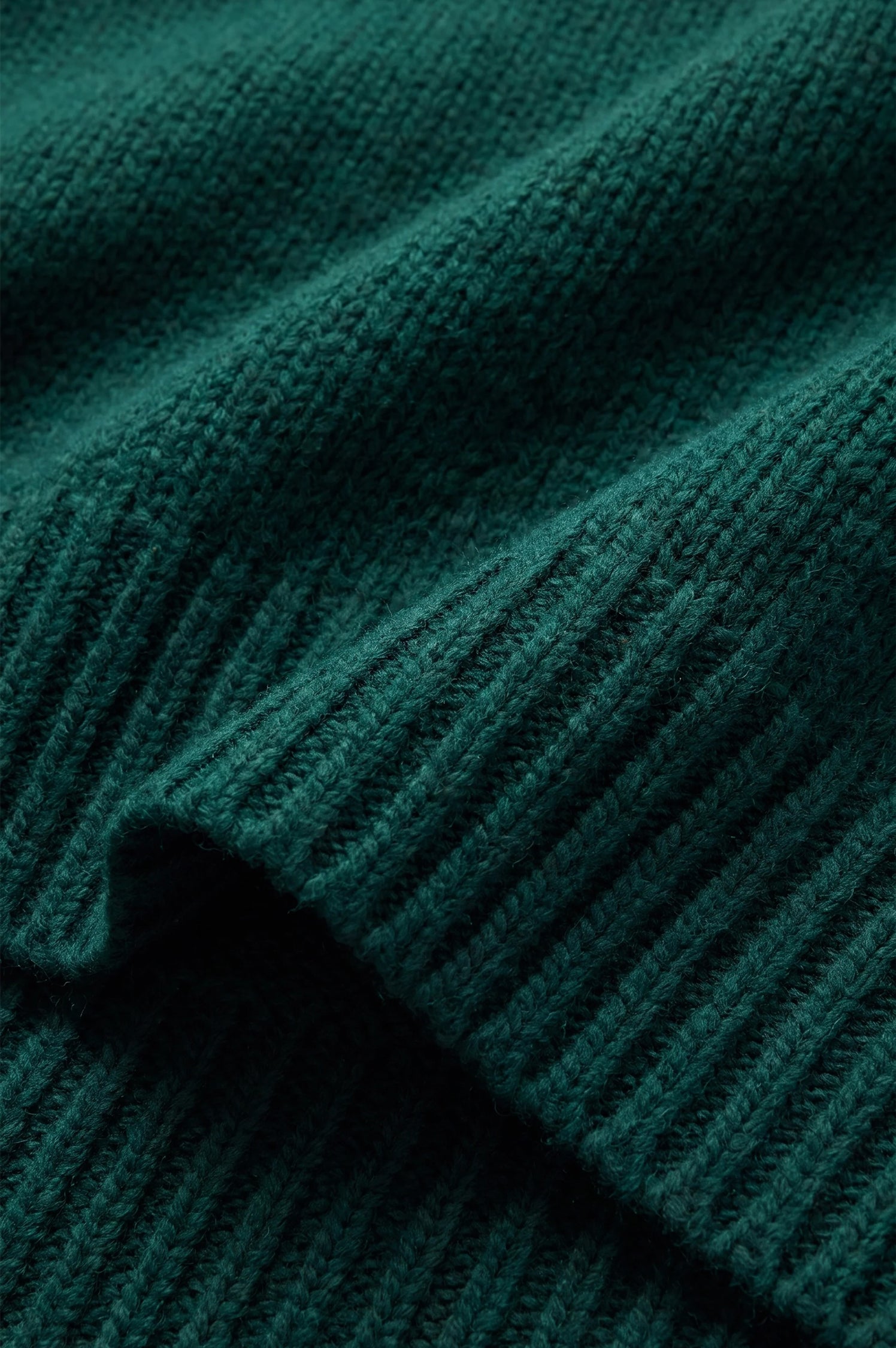 CLOUD SPUN SHAPED CREW SWEATER