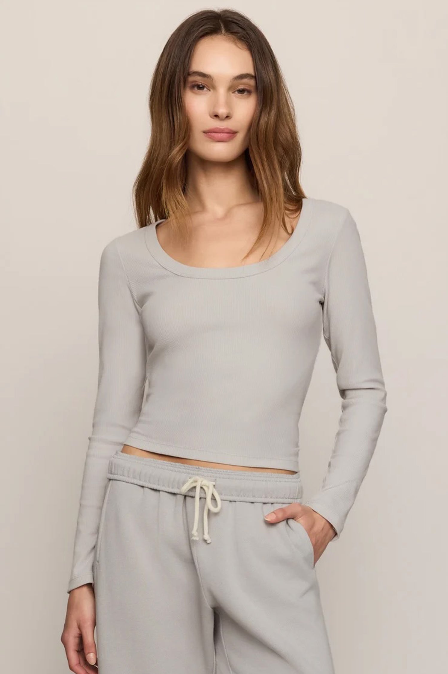 GREYSON SCOOP TEE