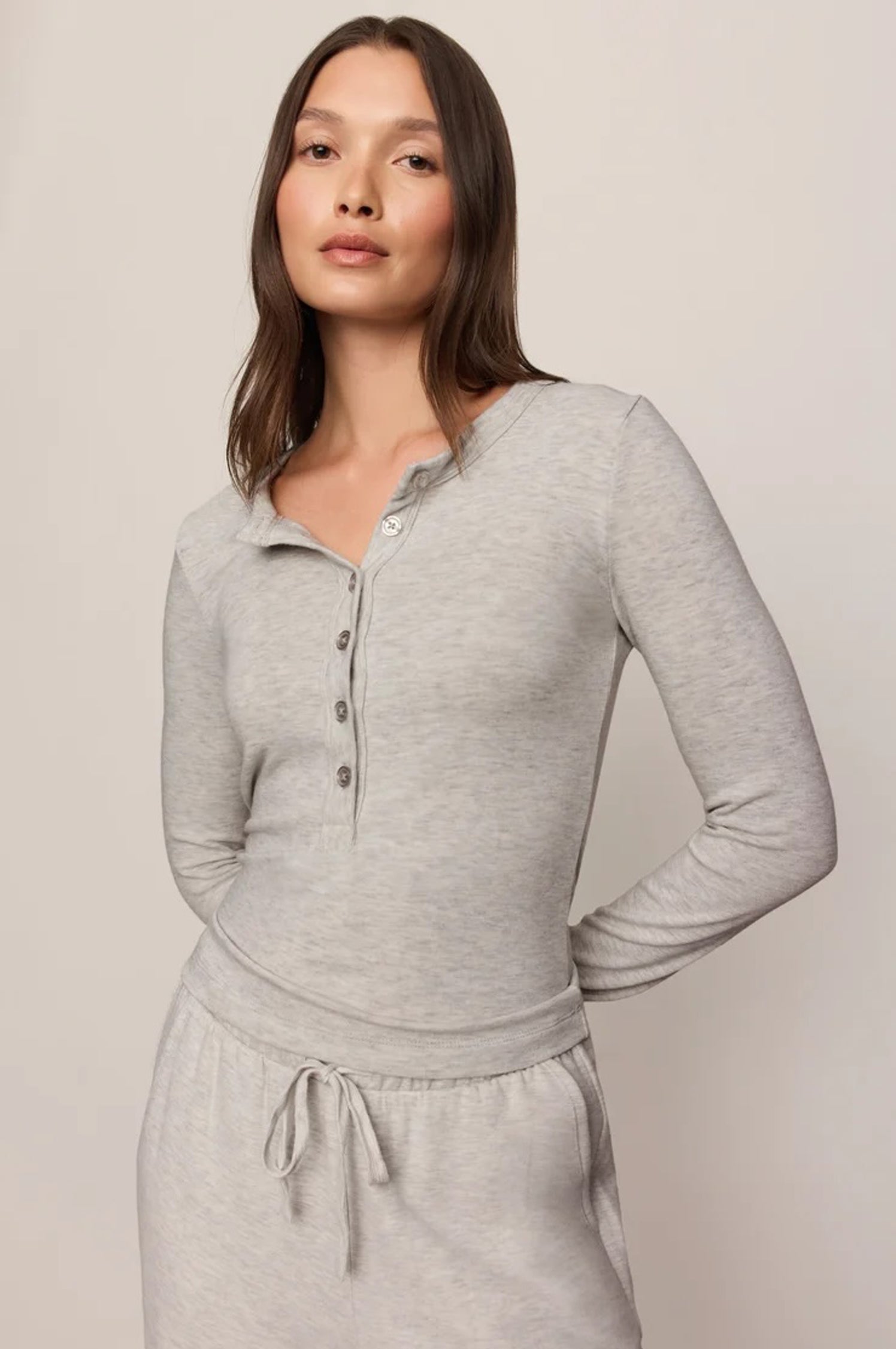 IN FLOW HENLEY TOP