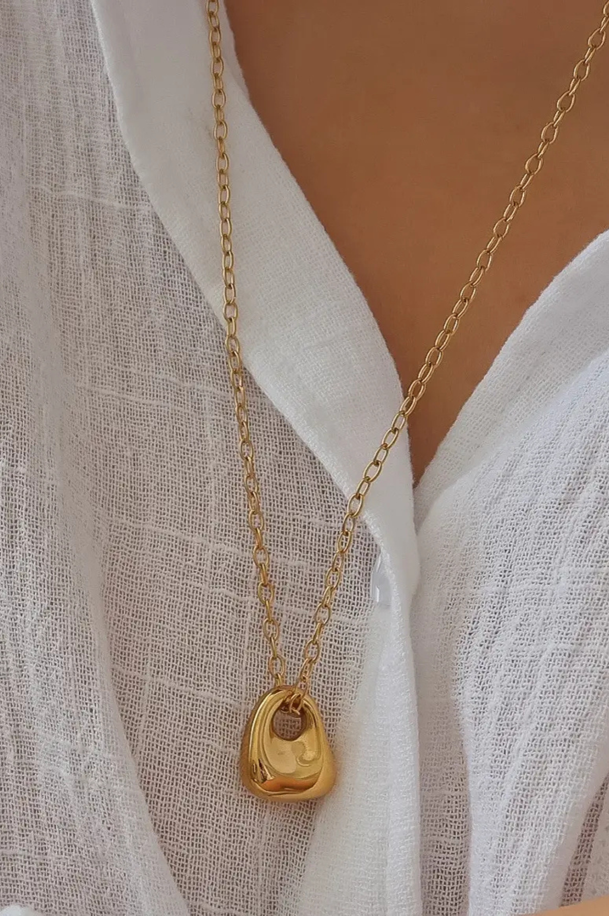 Rosélia Charm Necklace