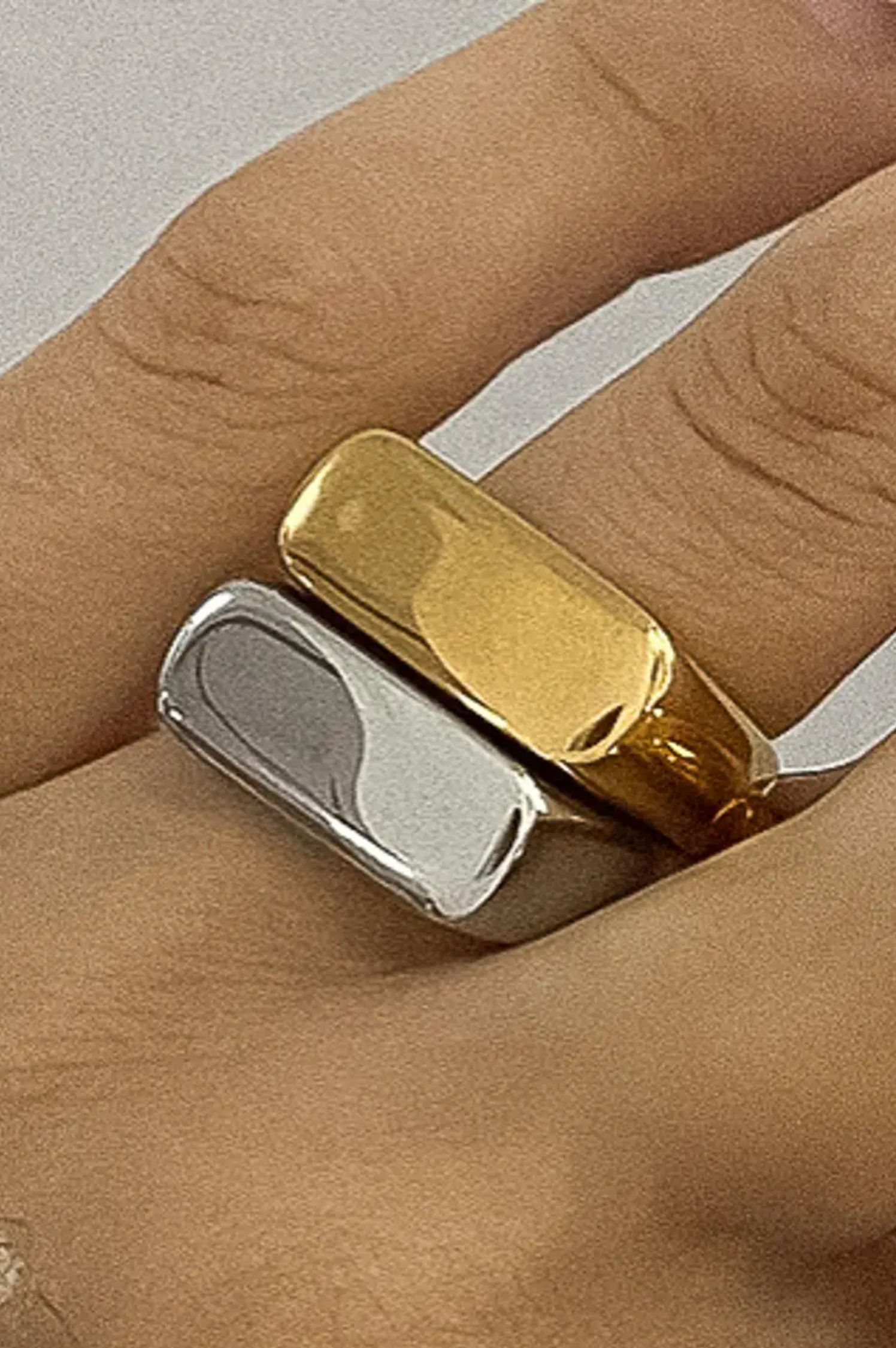 Glayce Signet Ring