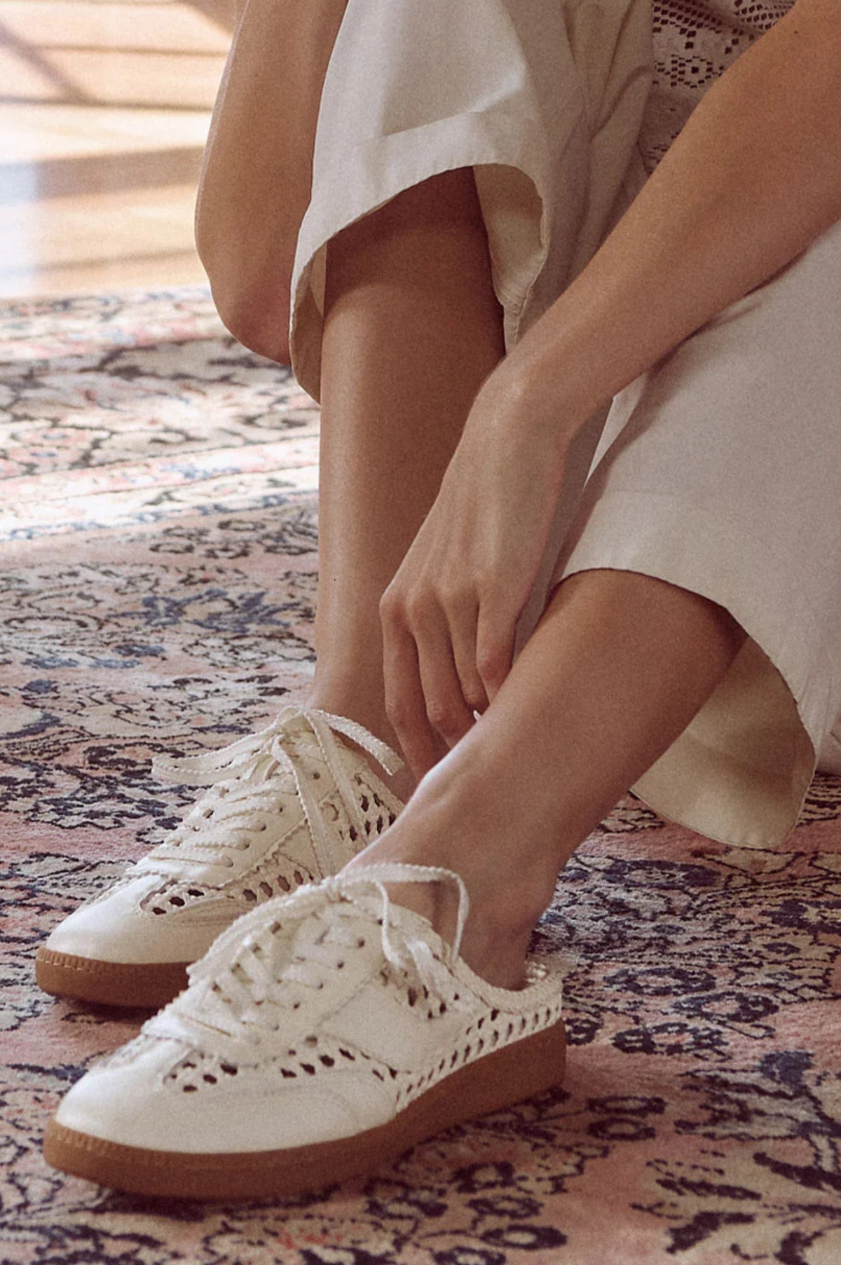 Notice Slide Sneaker