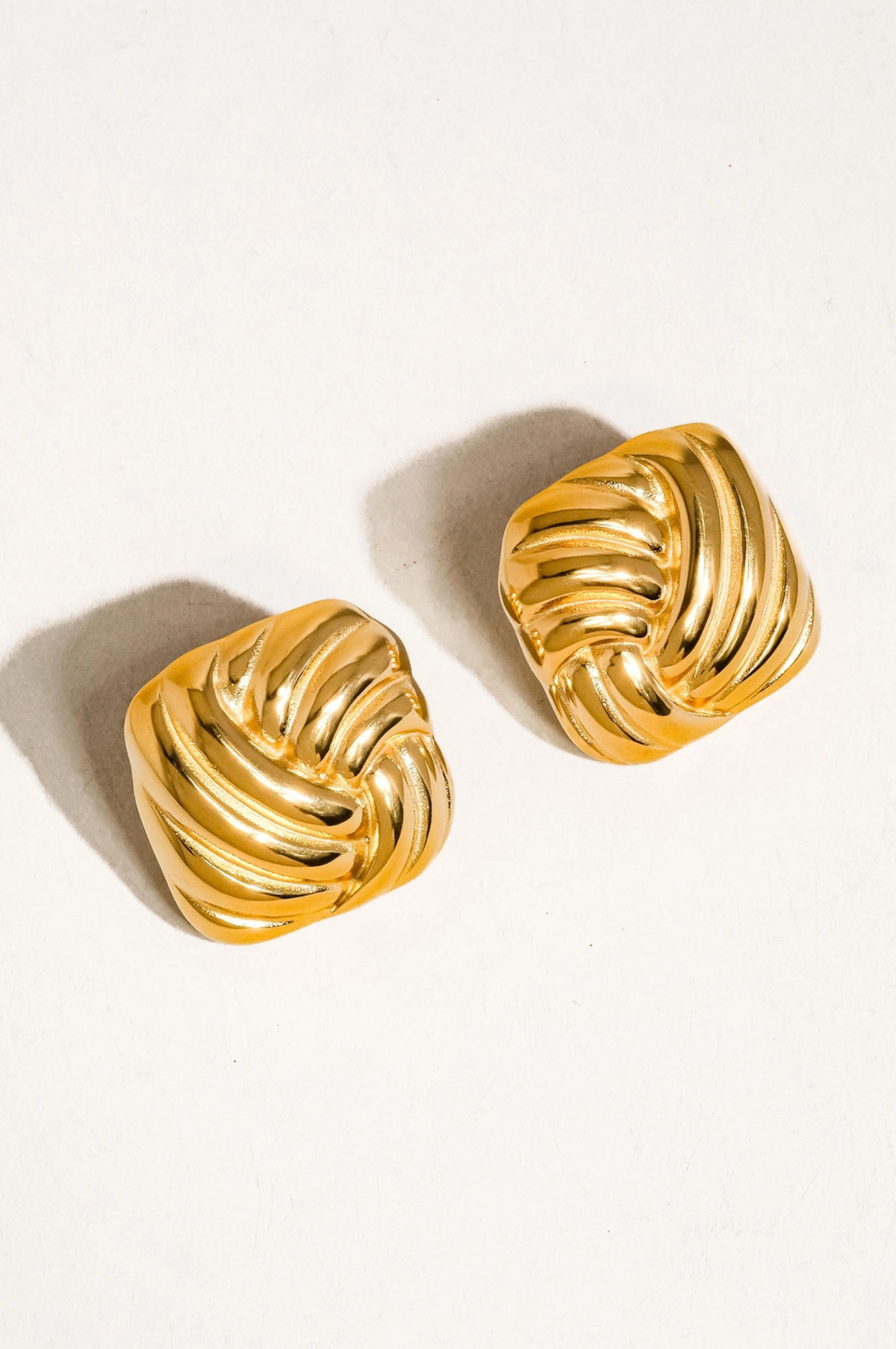 Thel Wavy Square Studs