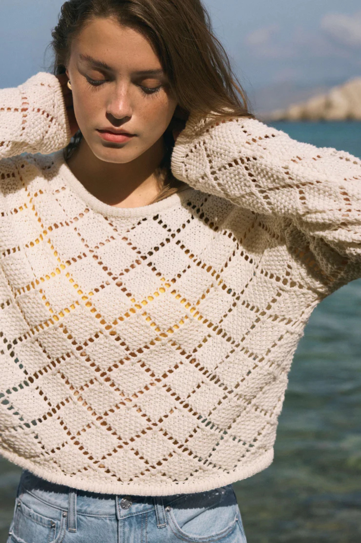 Hullen Crochet Sweater