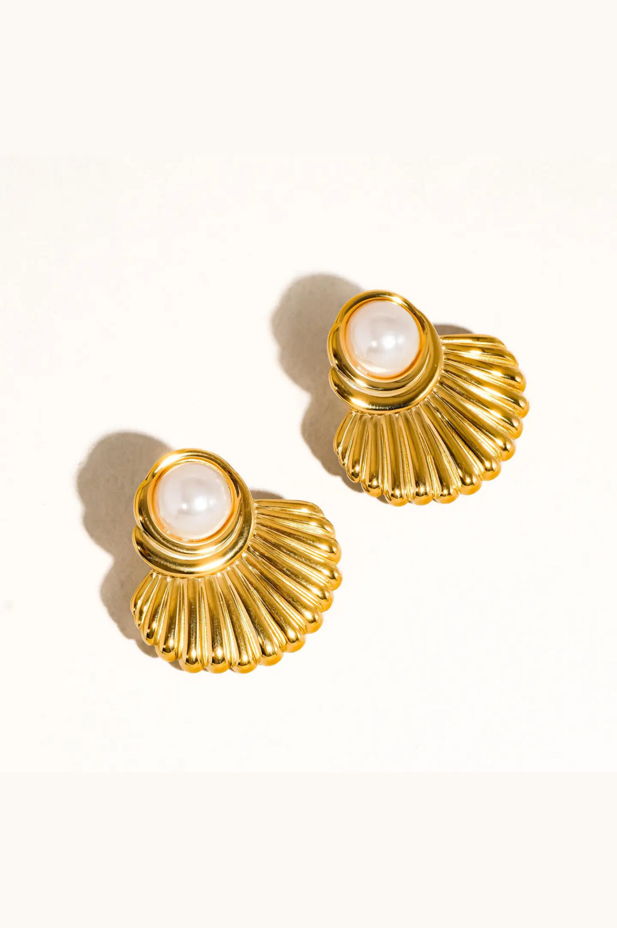Lennox Shell Earring