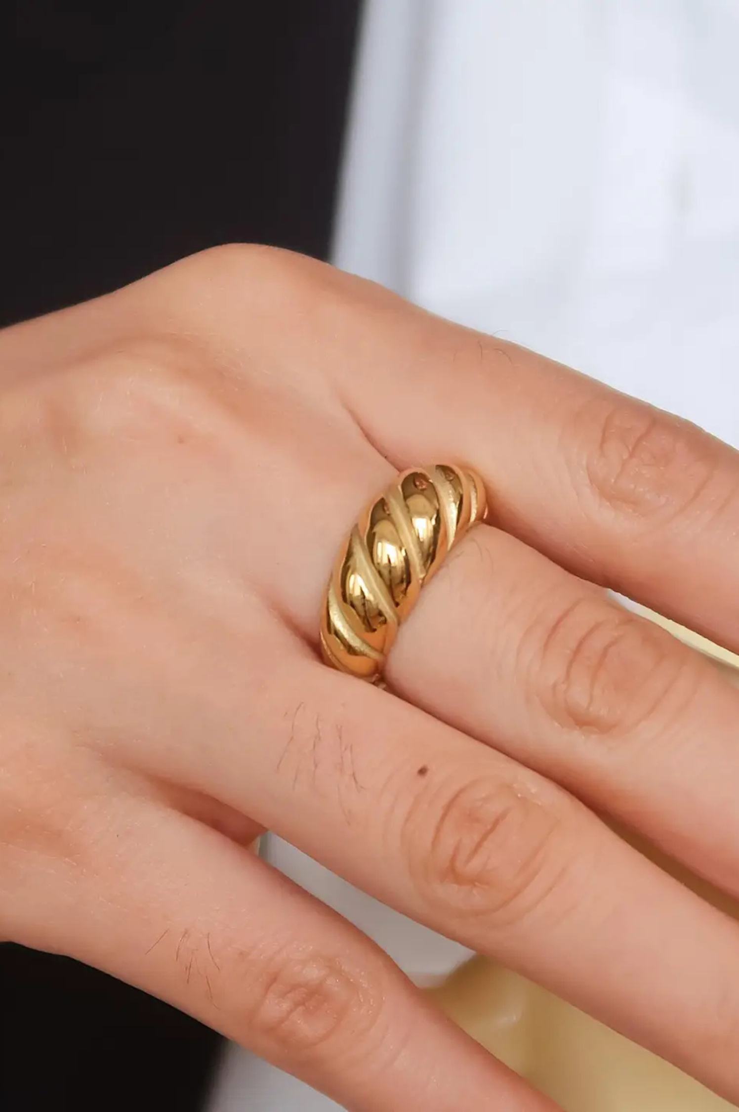 Wallace Croissant Ring