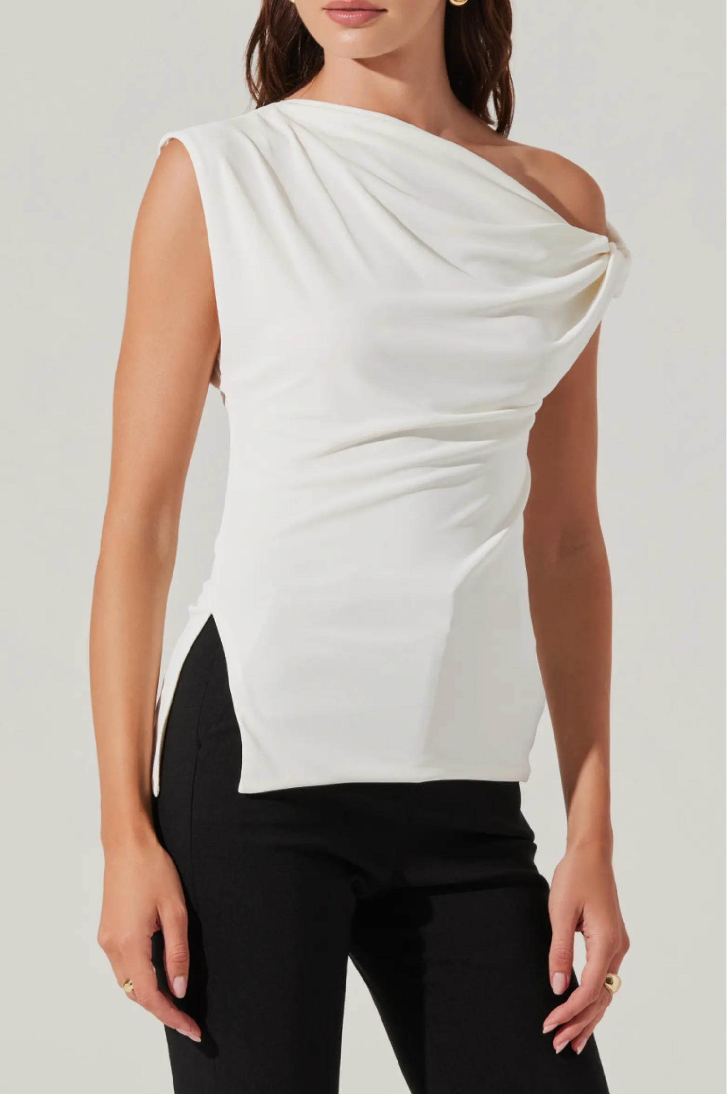 Aphra One-Shoulder Top