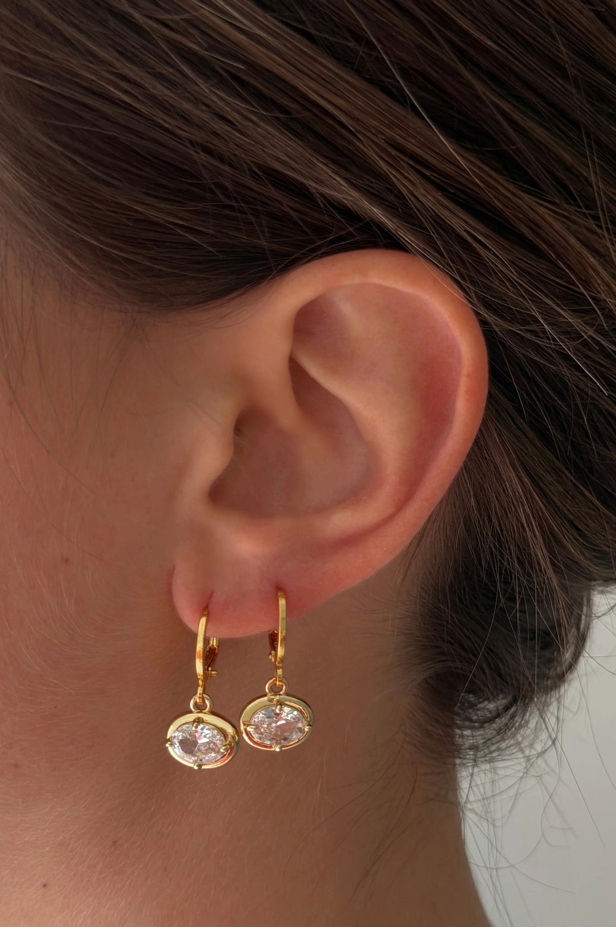 LITTLE LEIGH HUGGIE HOOPS