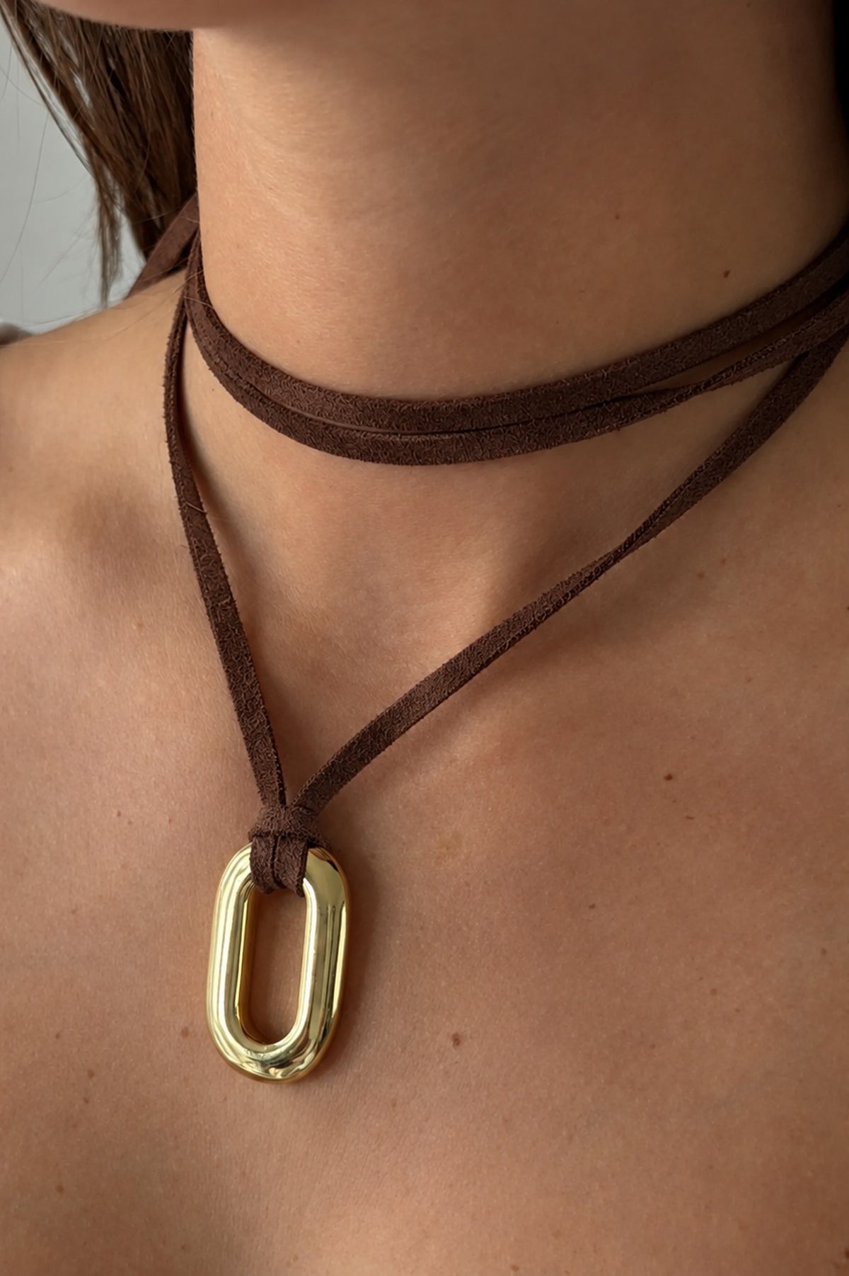 WIDE SUEDE WRAP NECKLACE