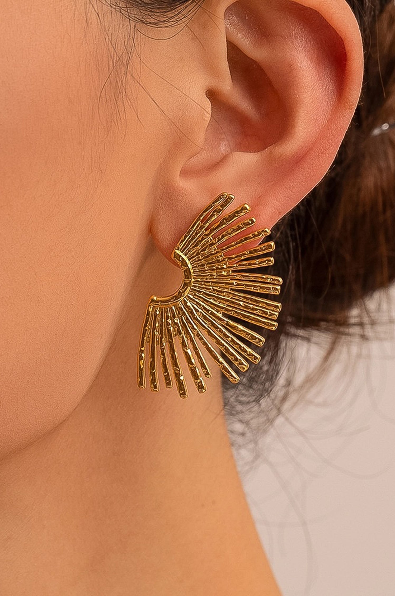 BISOUS SUNBURST EARRING