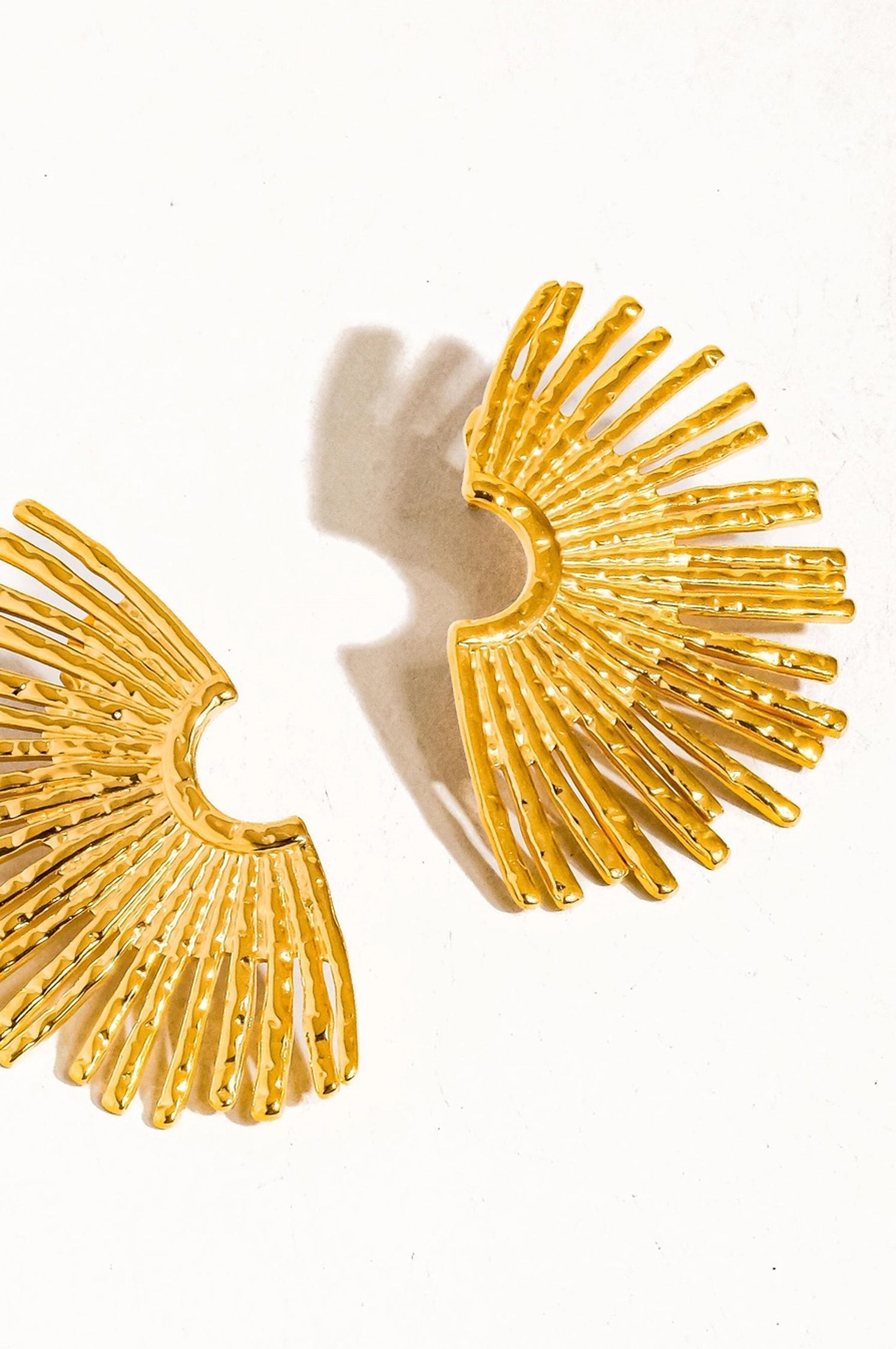 BISOUS SUNBURST EARRING