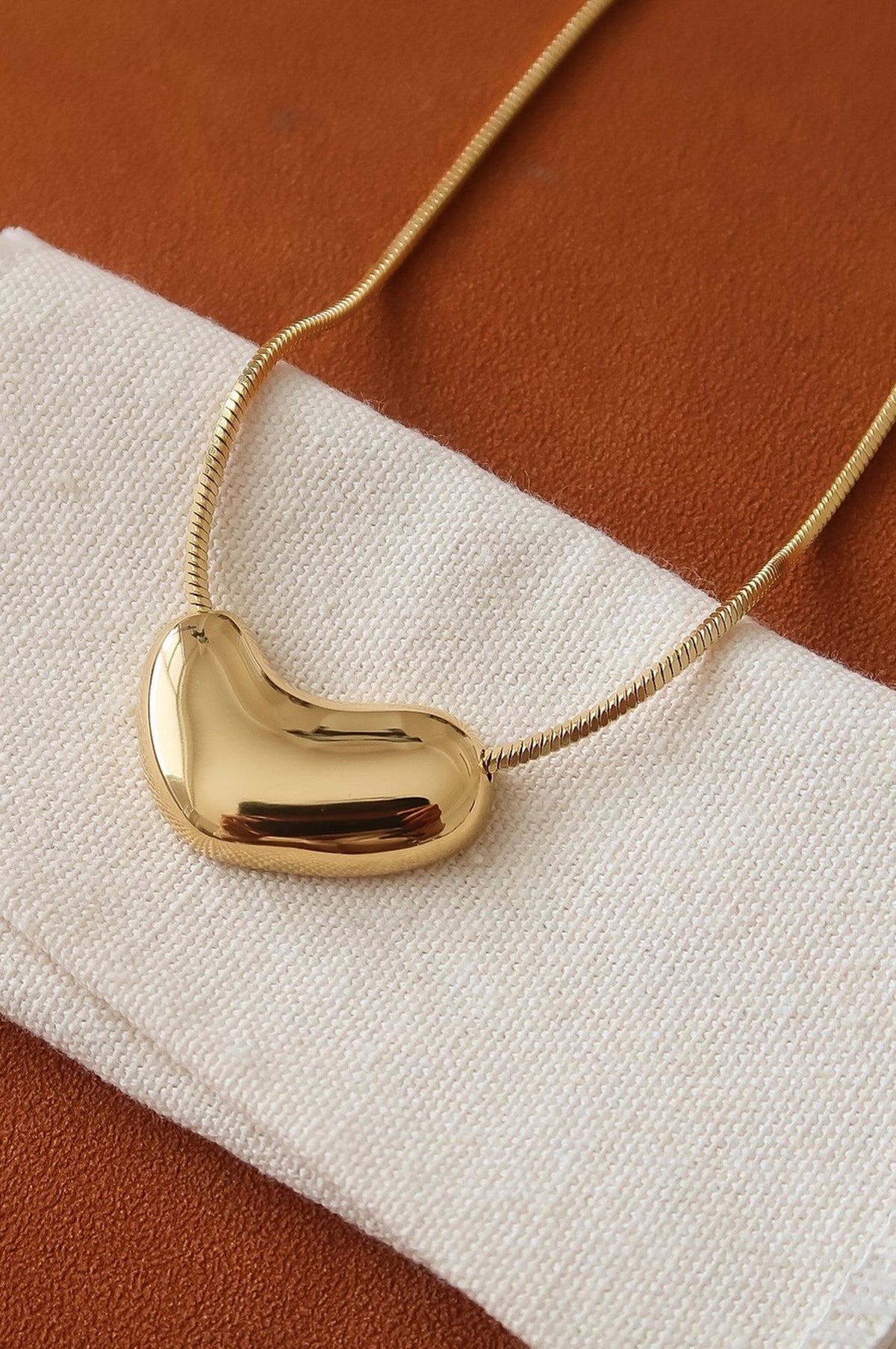 LOUIS PUFFY HEART NECKLACE
