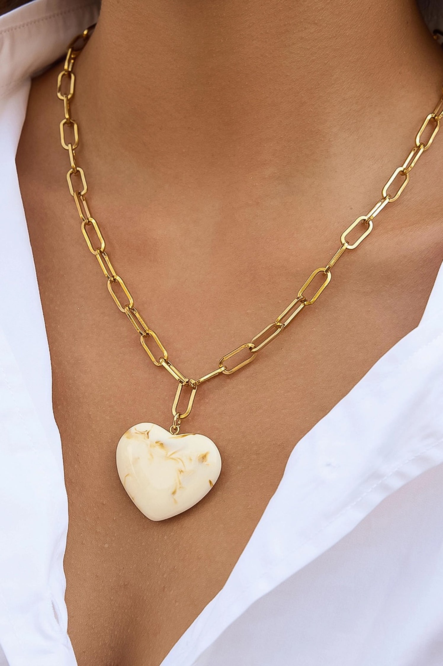 Rouelle Heart Chain Necklace