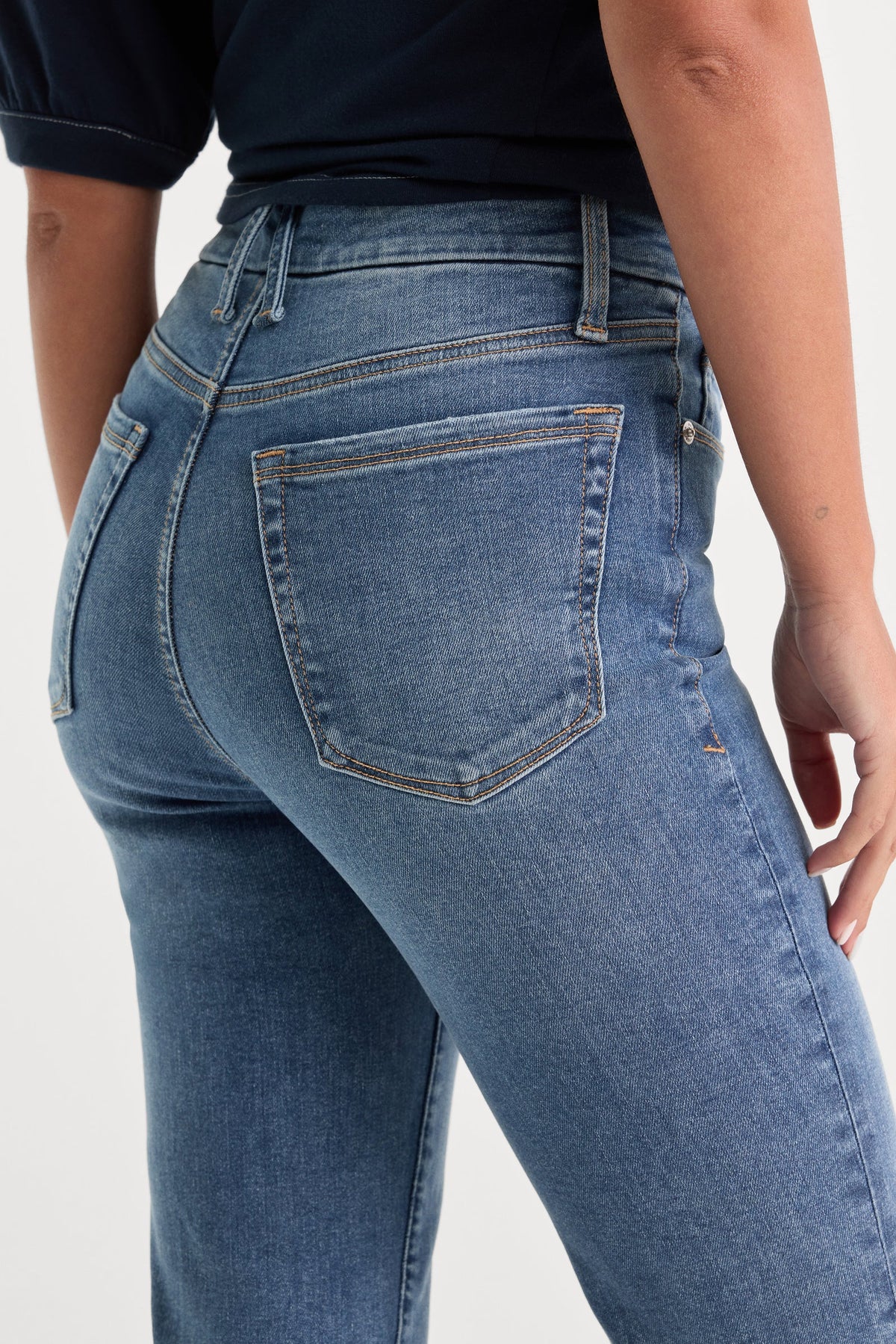 ALWAYS FITS GOOD LEGS STRAIGHT JEANS