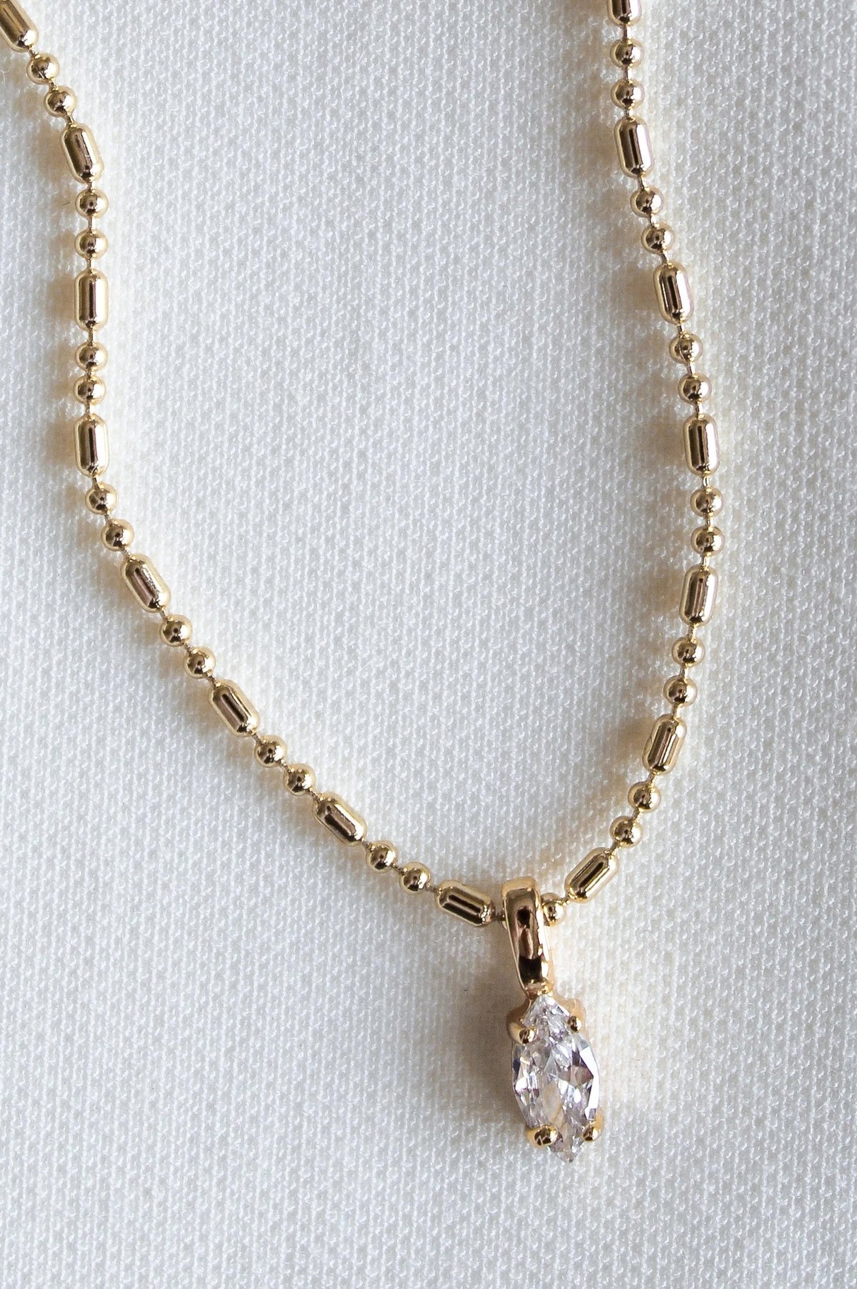GRACE DROP NECKLACE