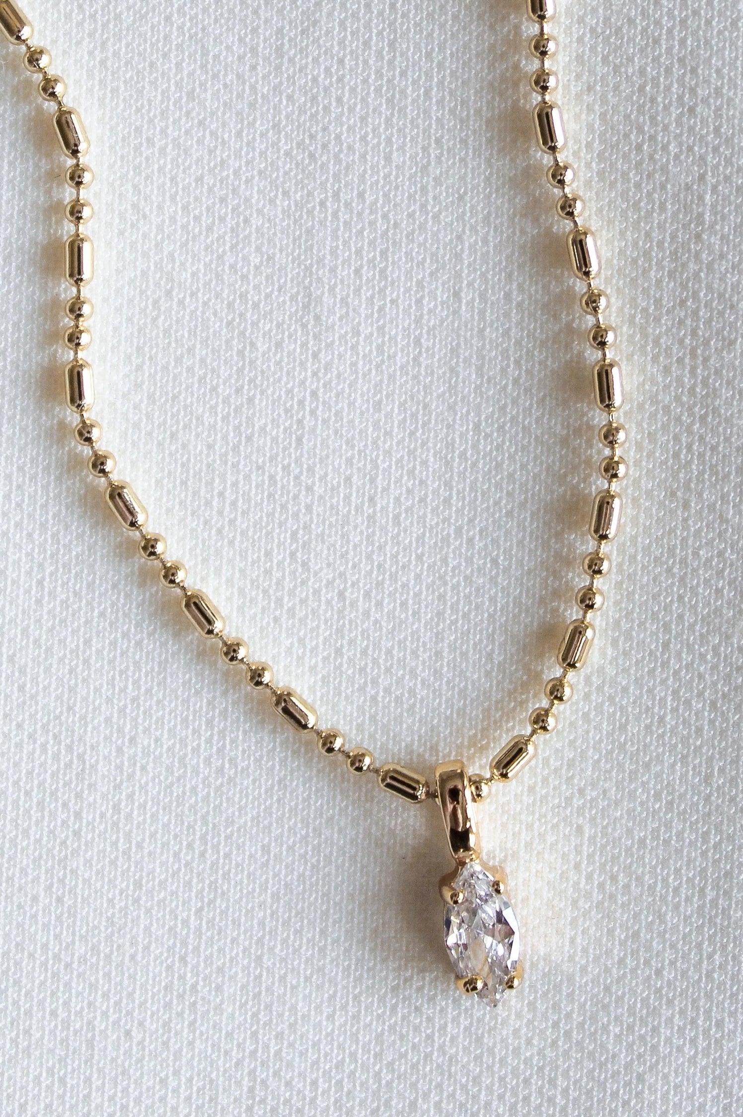 GRACE DROP NECKLACE