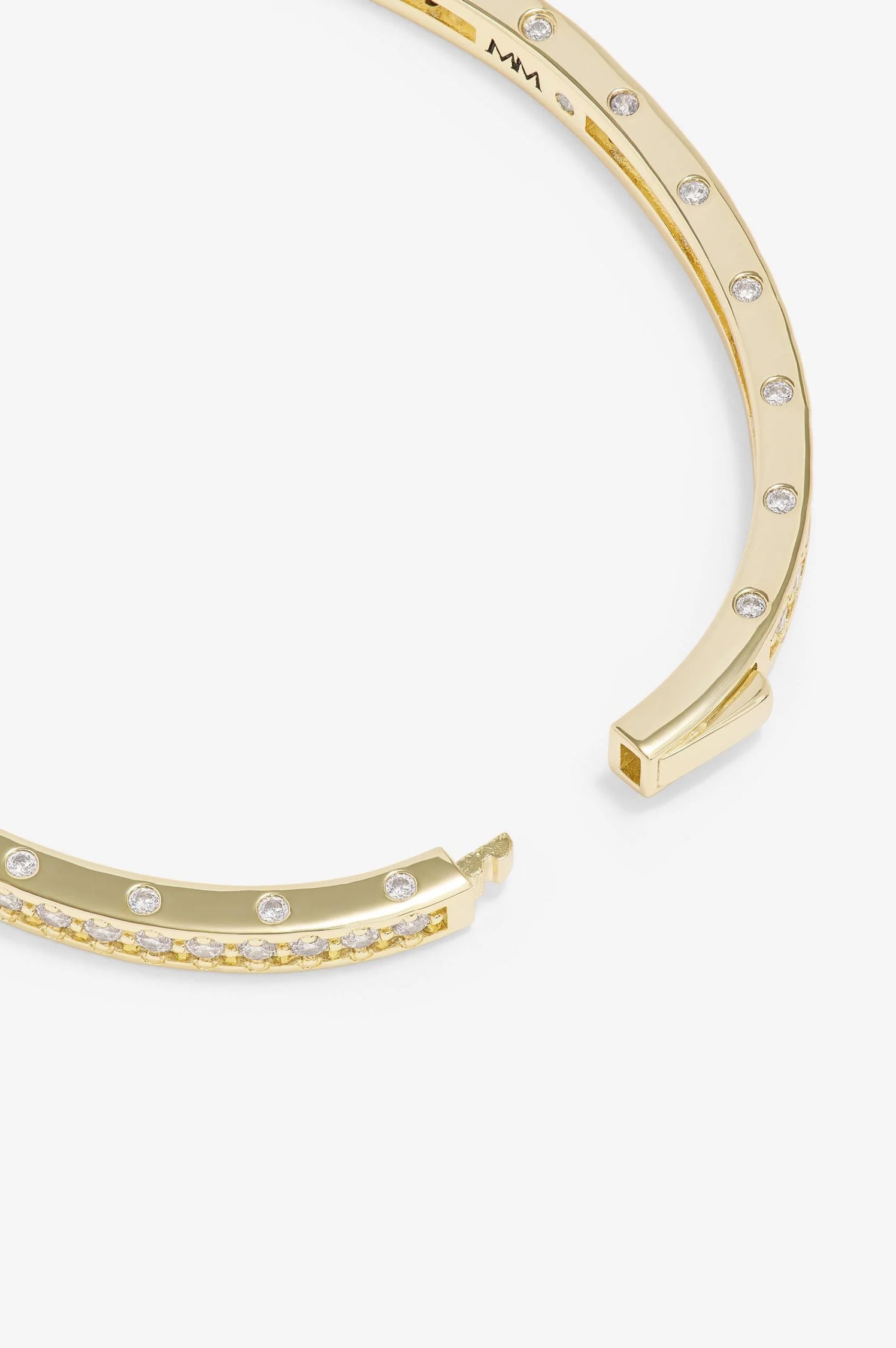 ASHLEY PAVE CUFF 4mm