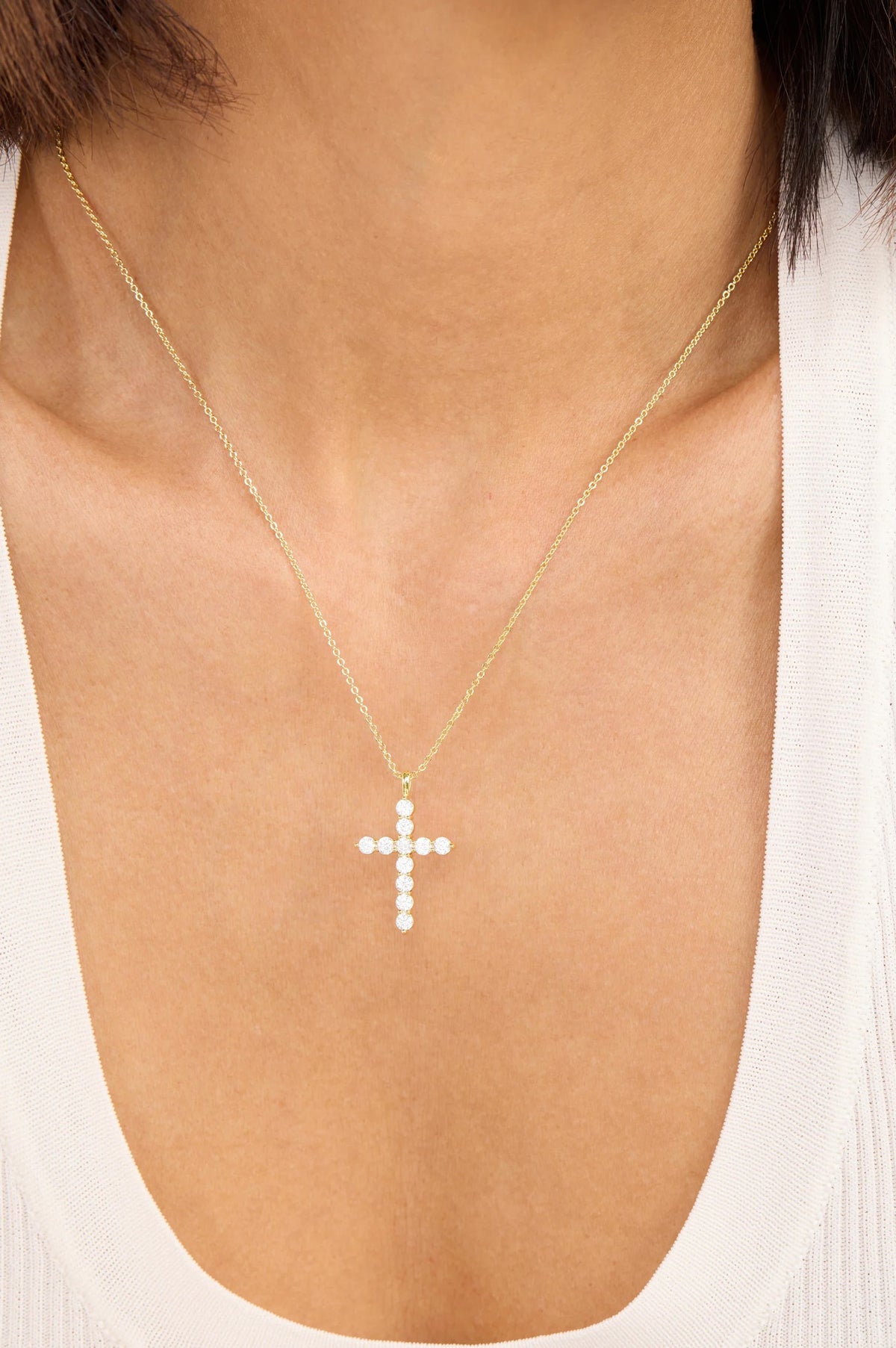 OH SHE FANCY SMALL CROSS PENDANT