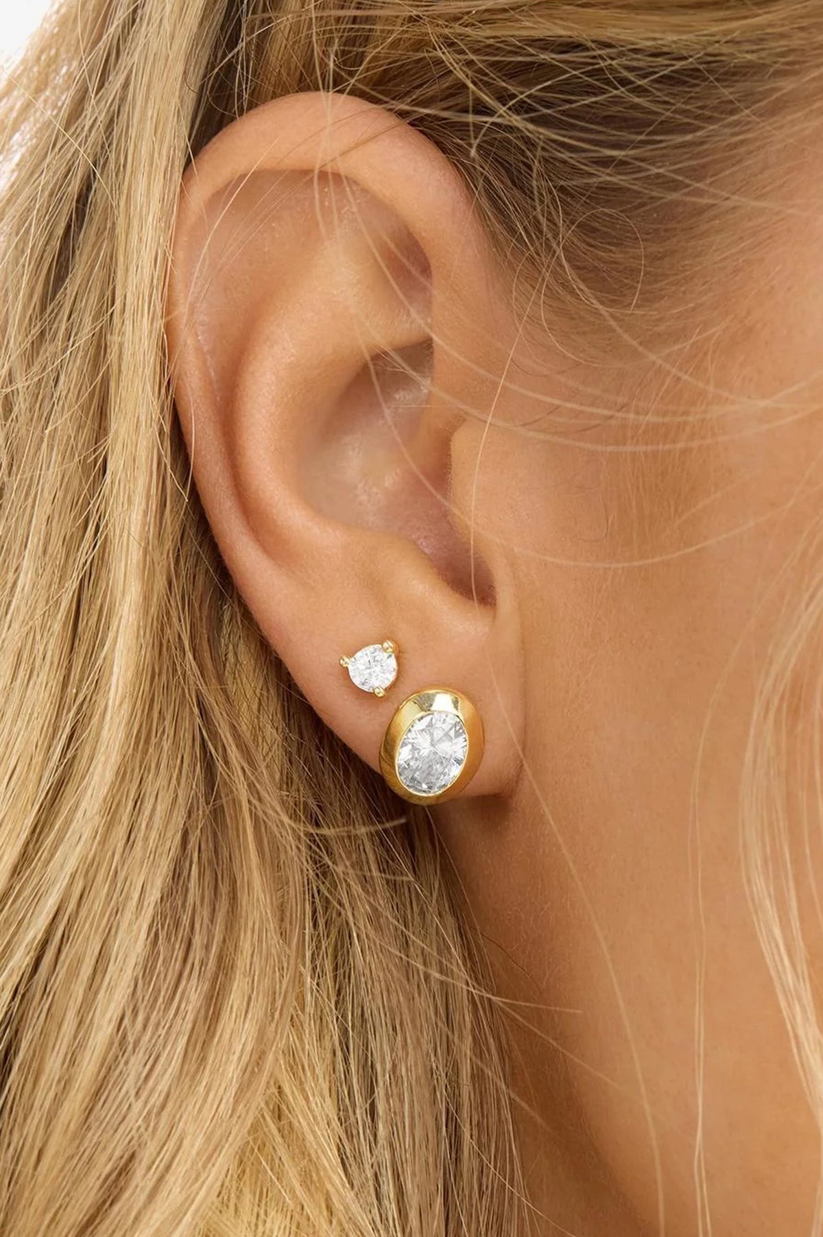 SHE'S A BOSS STUDS - 8mm