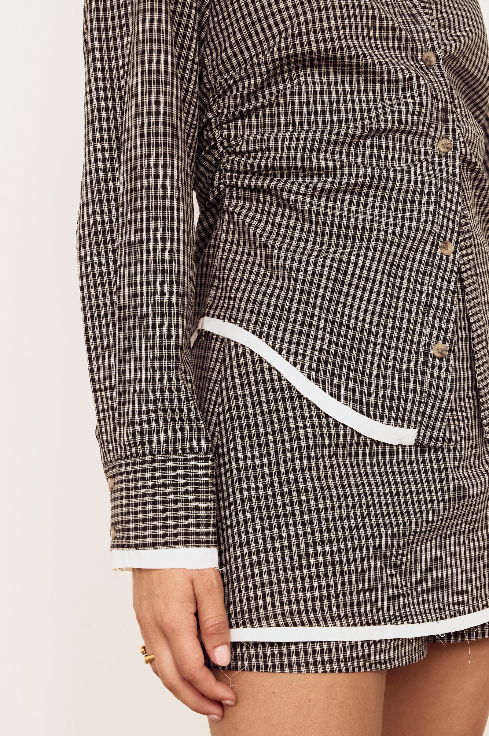 WREN CONTRAST HEM SHIRT