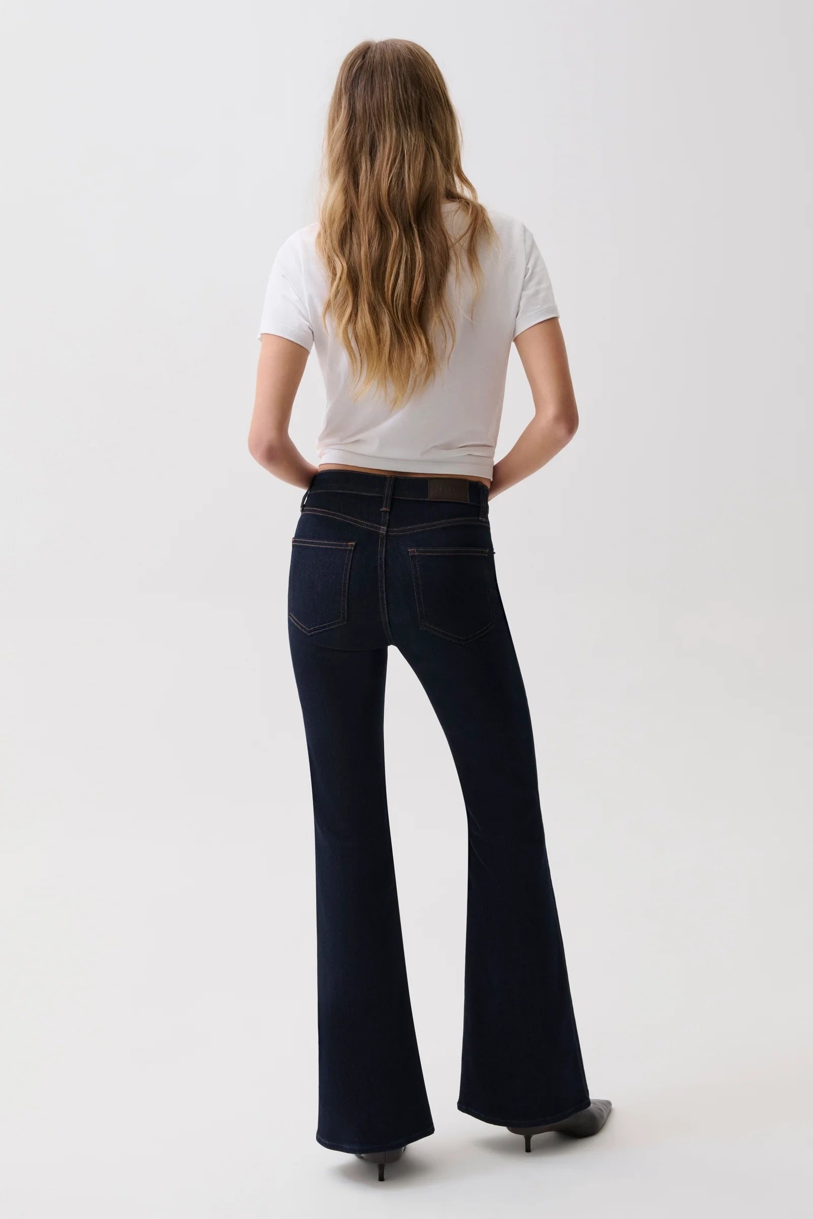 KINSLEY MID RISE ULTRA FLARE