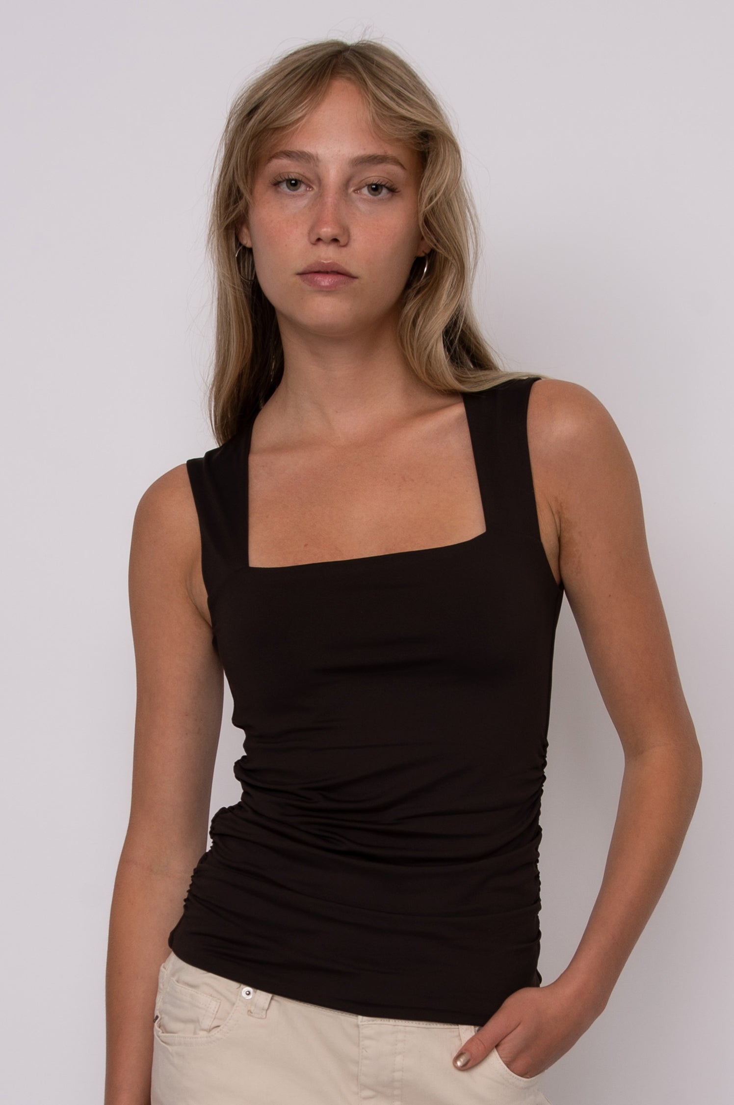 DAVINCI SECOND SKIN SQUARE NECK RUCHED TOP