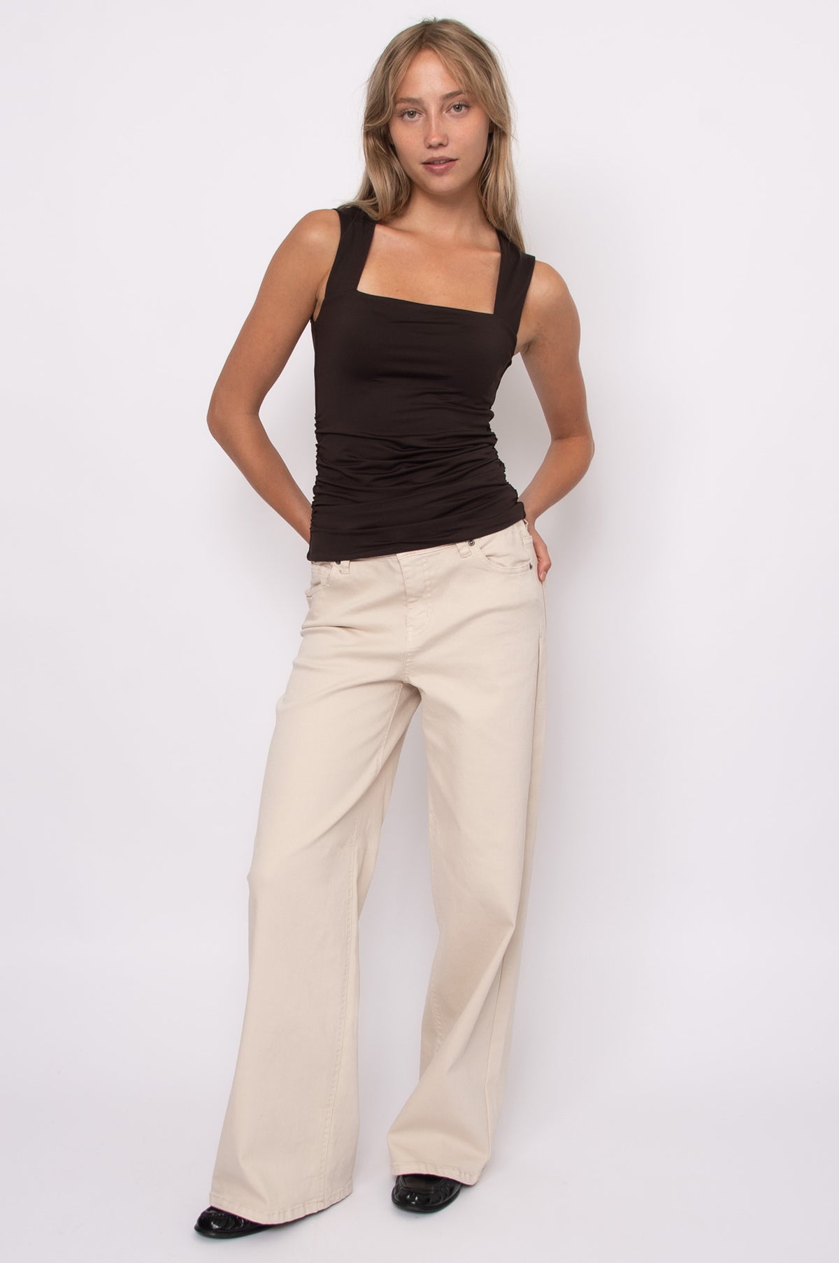 DAVINCI SECOND SKIN SQUARE NECK RUCHED TOP