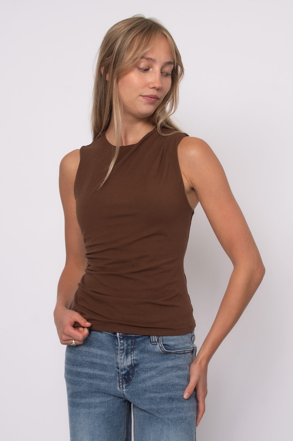 RURI COTTON SLEEVELESS DRAPED TOP
