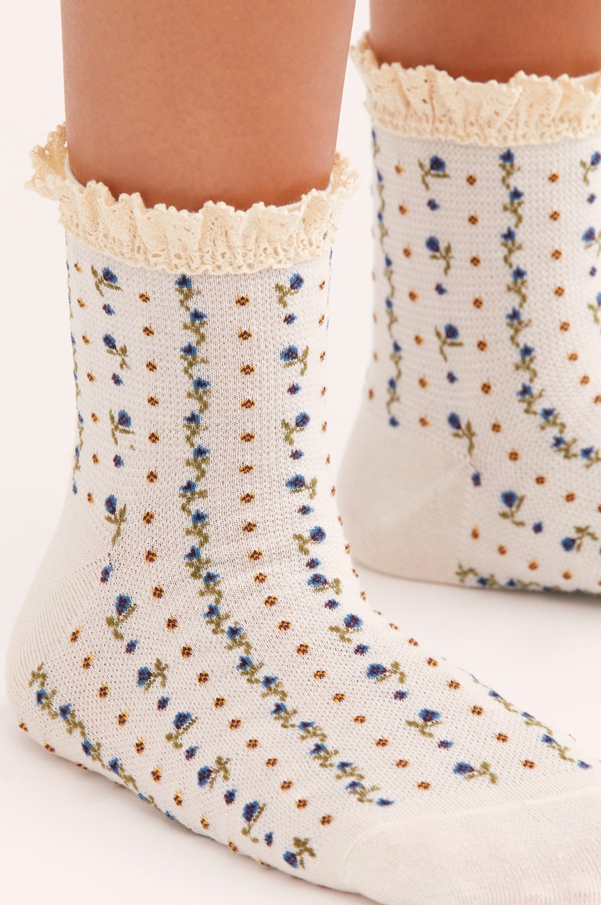 Rosebud Waffle Knit Ankle