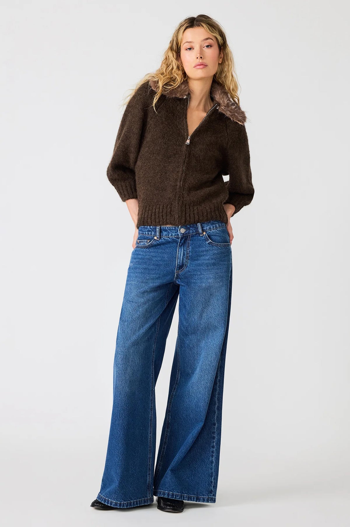 ODESSA SWEATER