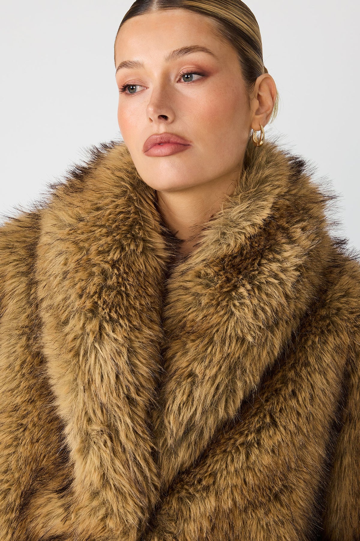 ROE COAT