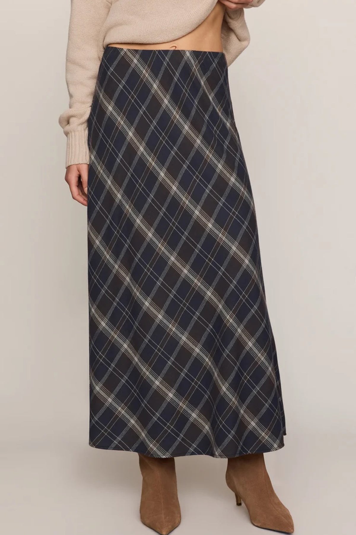 CRESTVIEW PLAID SKIRT