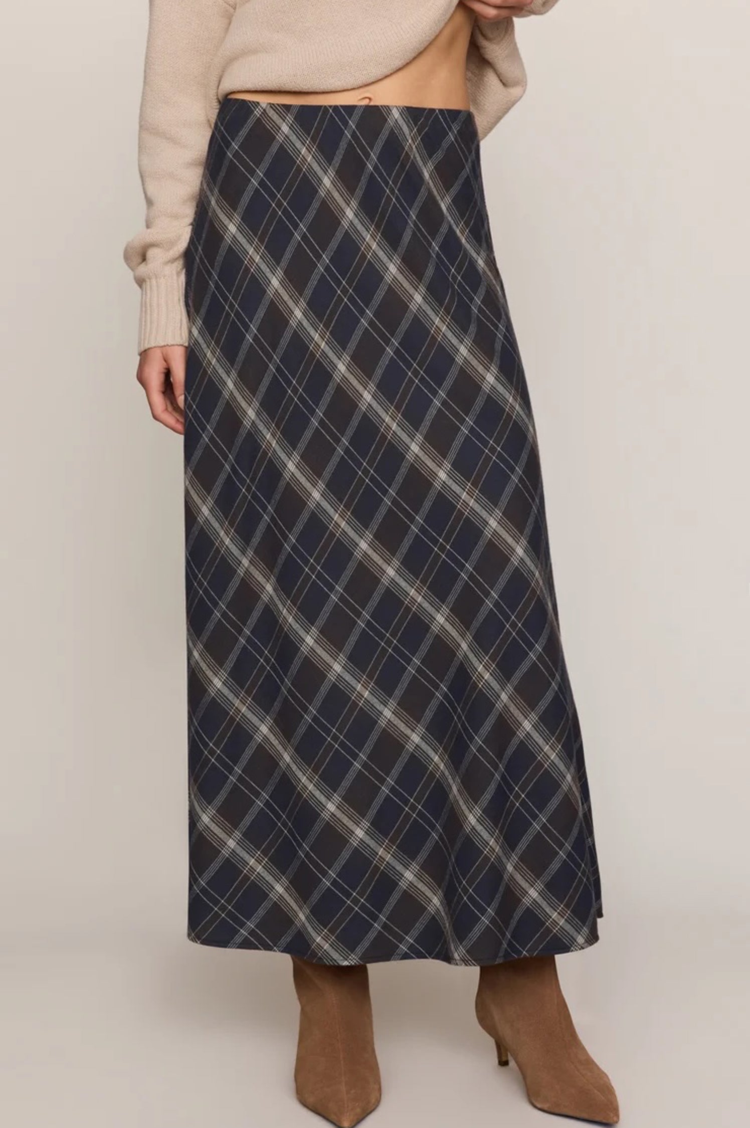CRESTVIEW PLAID SKIRT
